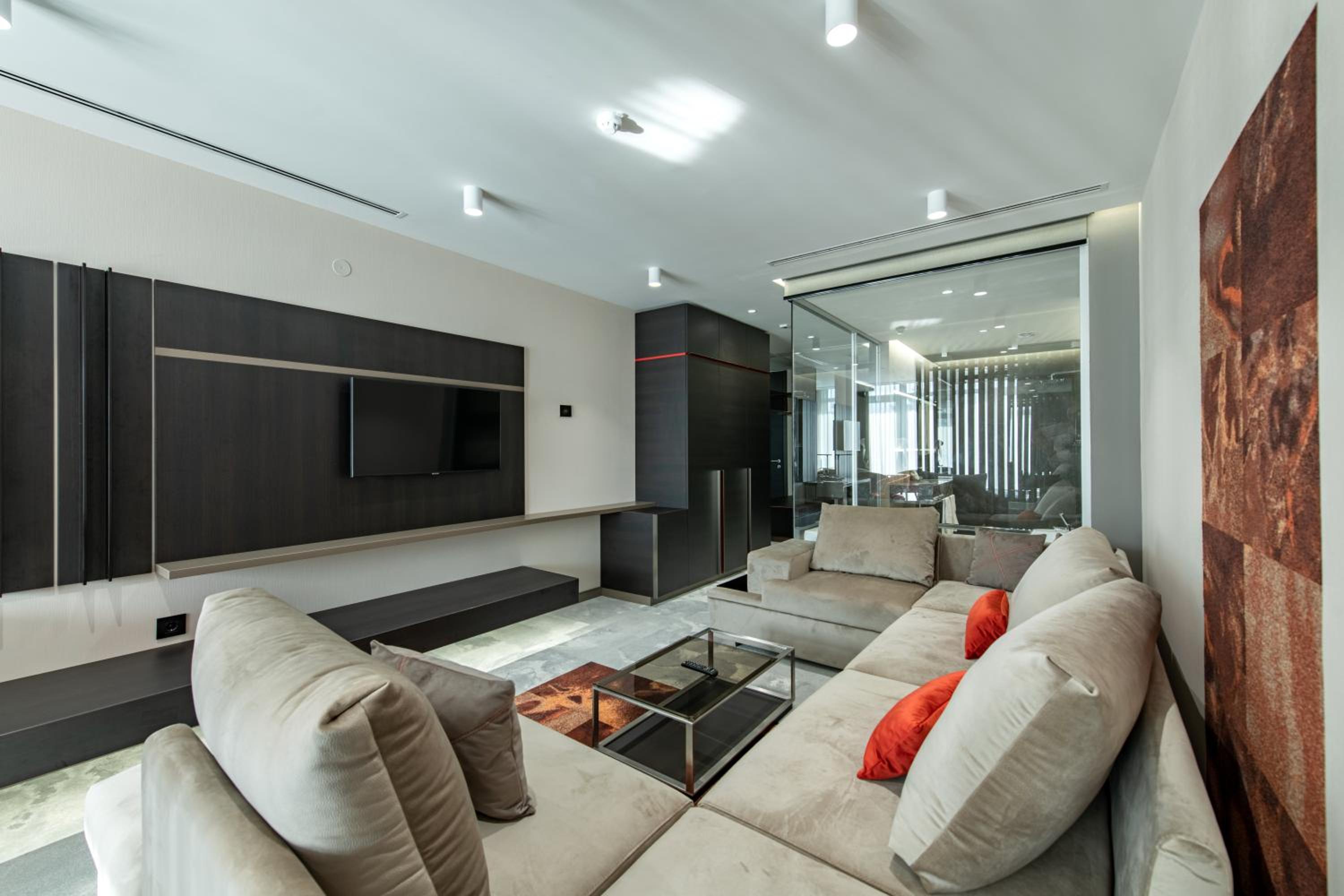 Comfort One-Bedroom Suite - Photo 24