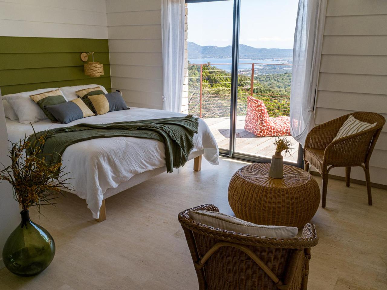 Double Room with Balcony photo 3