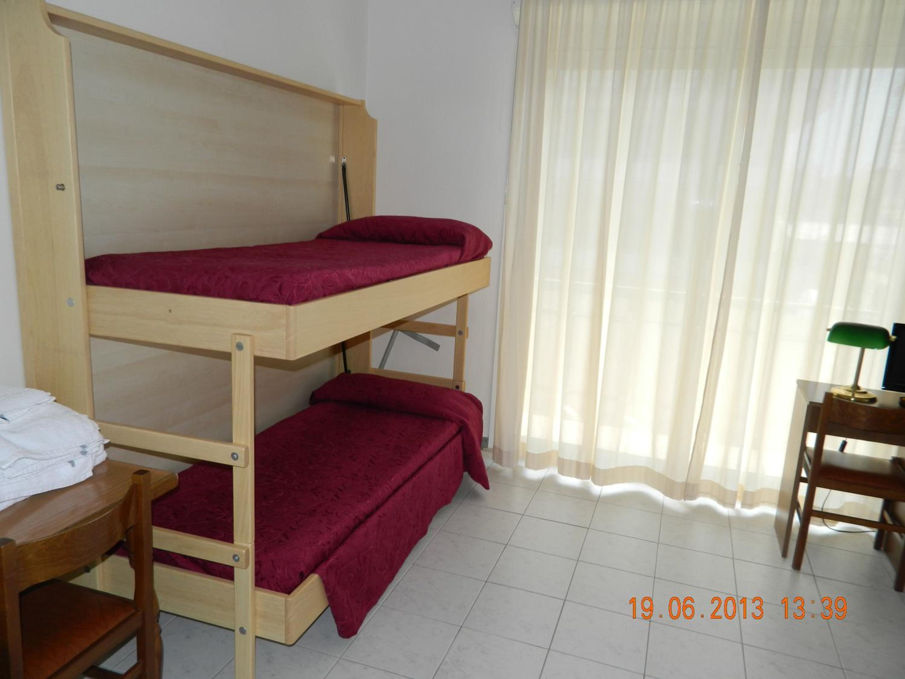 Standard Quadruple Room - Photo 1