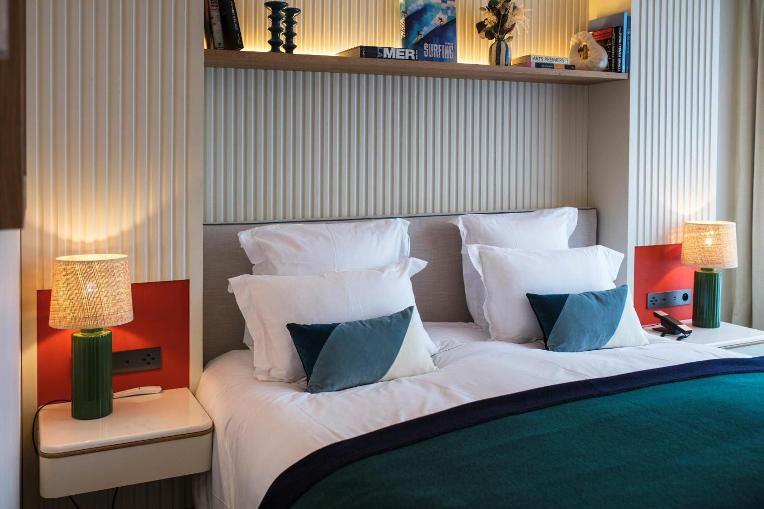Standard Double Room with Ocean View - Photo 4