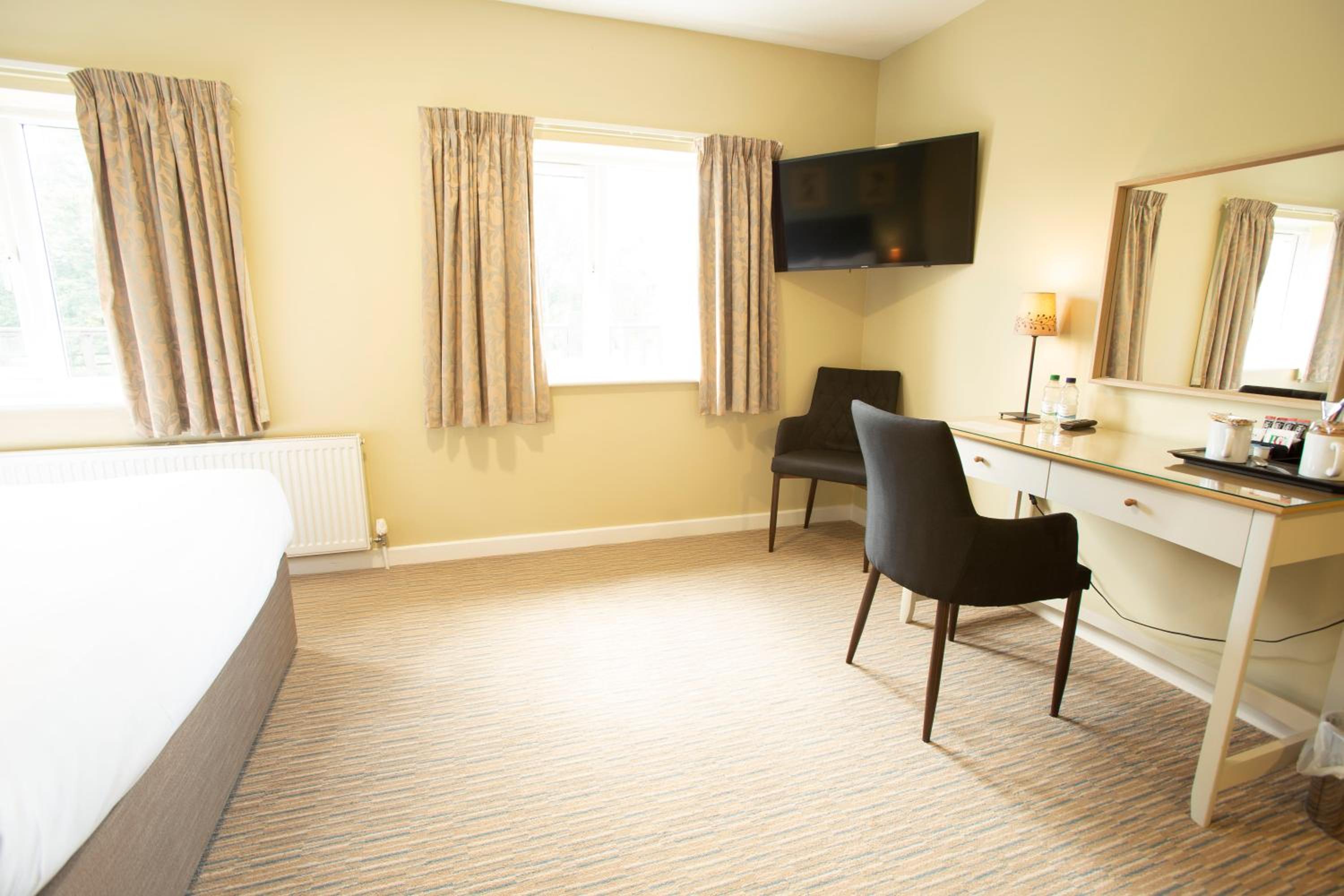 Easy-Access Riverside King Room - Photo 6