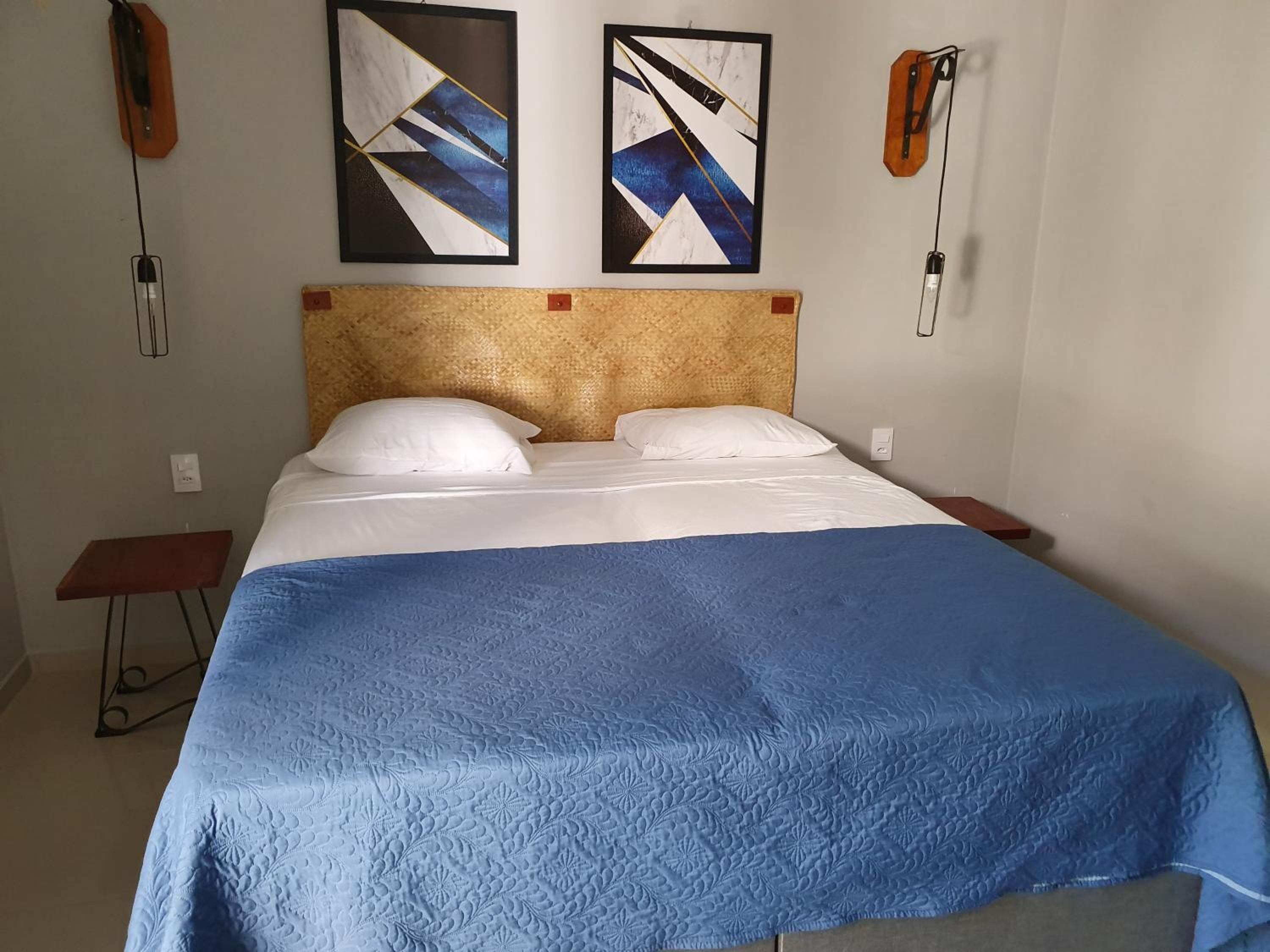 Deluxe Double or Twin Room with Pool Access photo 1