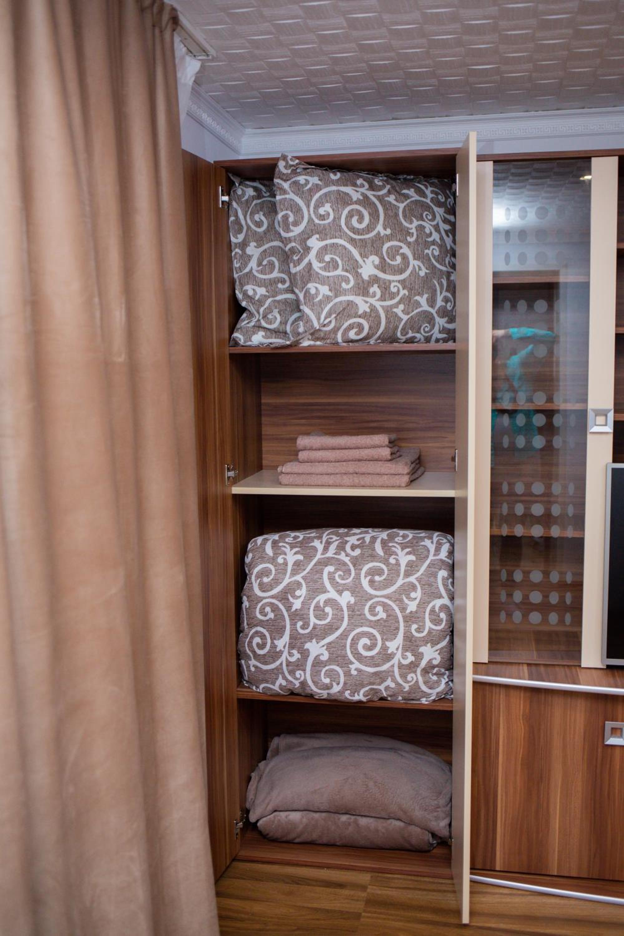 One-Bedroom Apartment - Photo 8