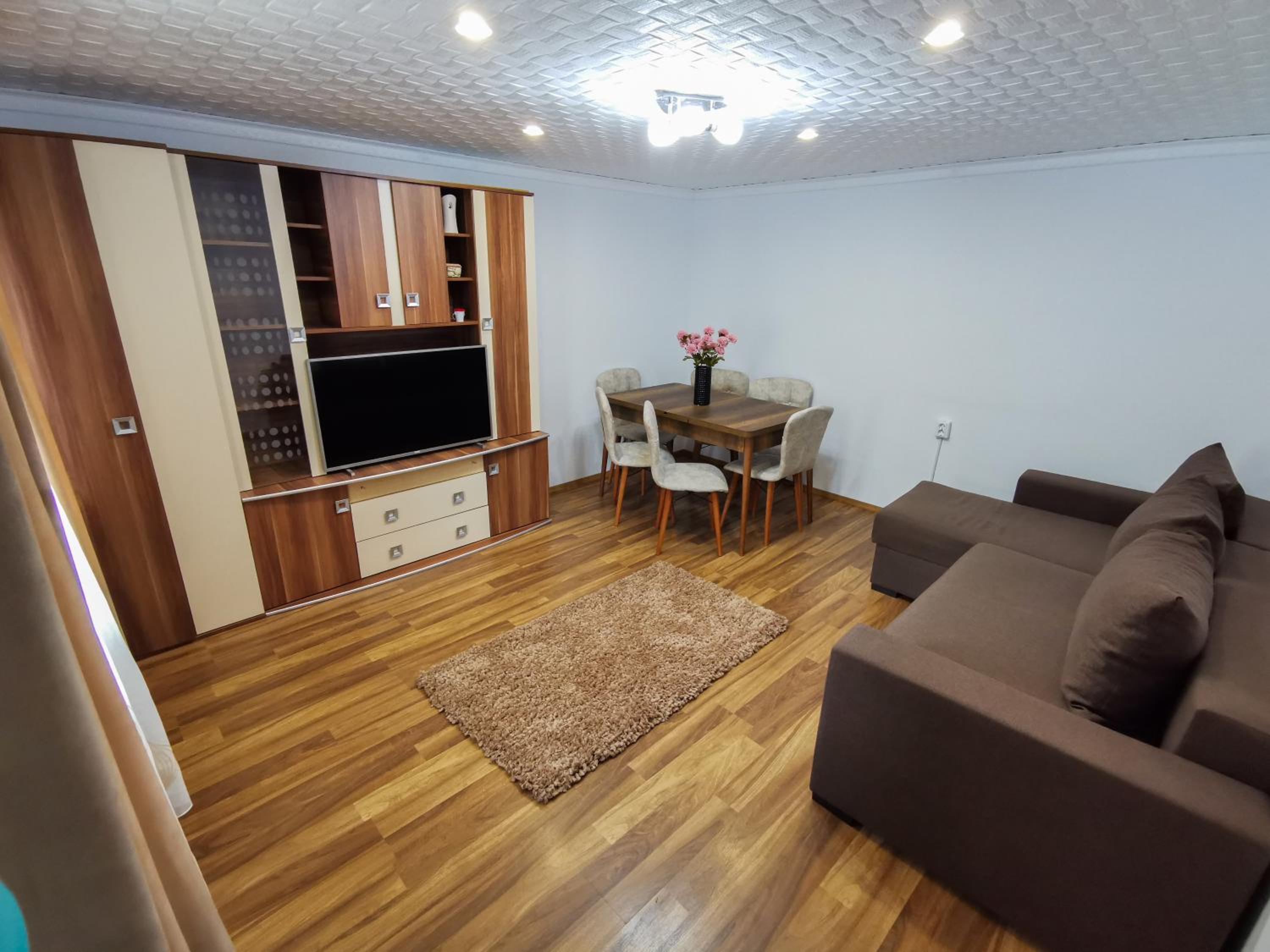 One-Bedroom Apartment - Photo 15