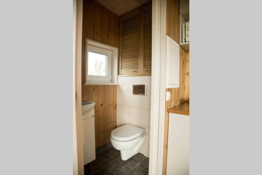 One-Bedroom House - Photo 8