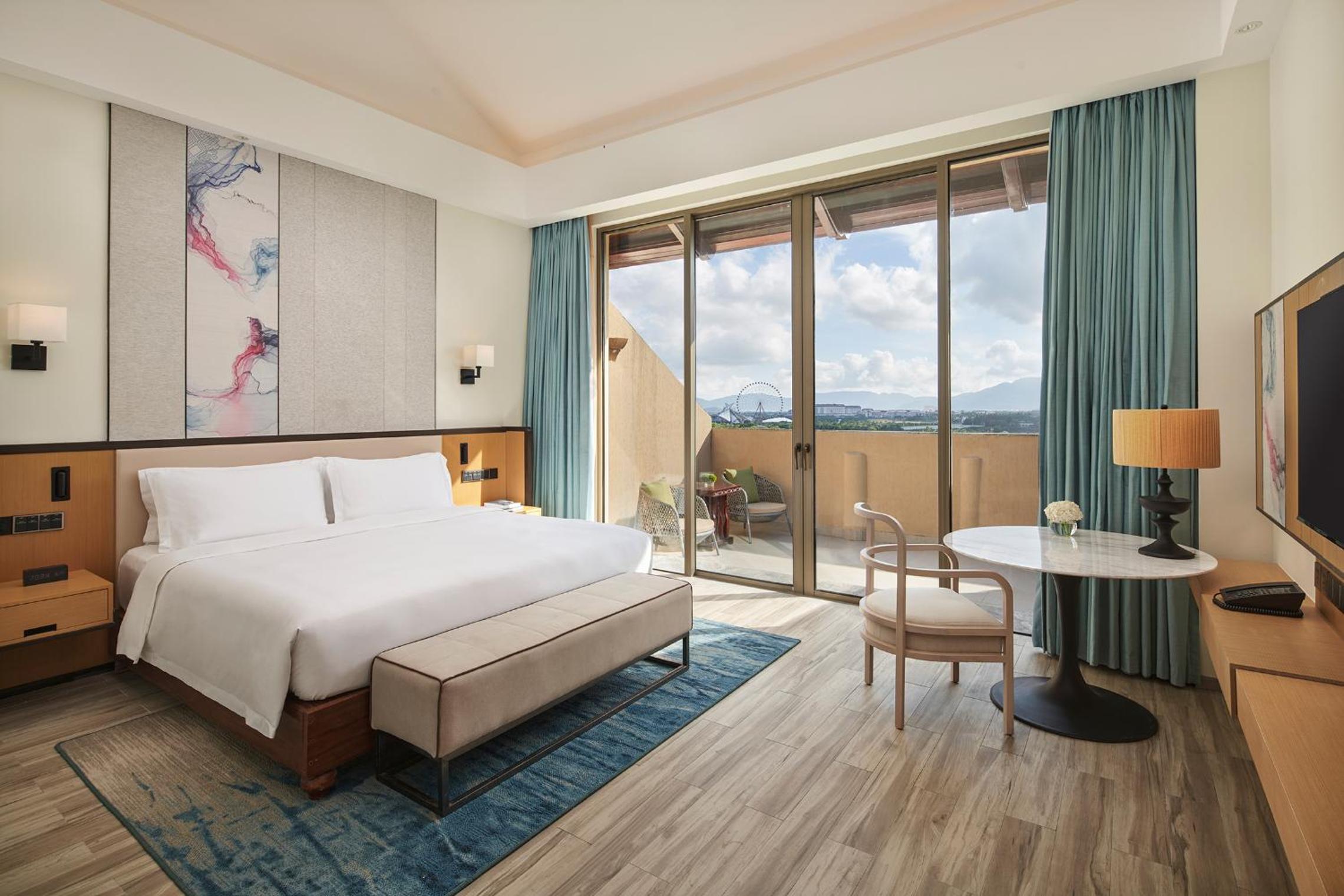 Fairmont Duplex Family Suite Garden View