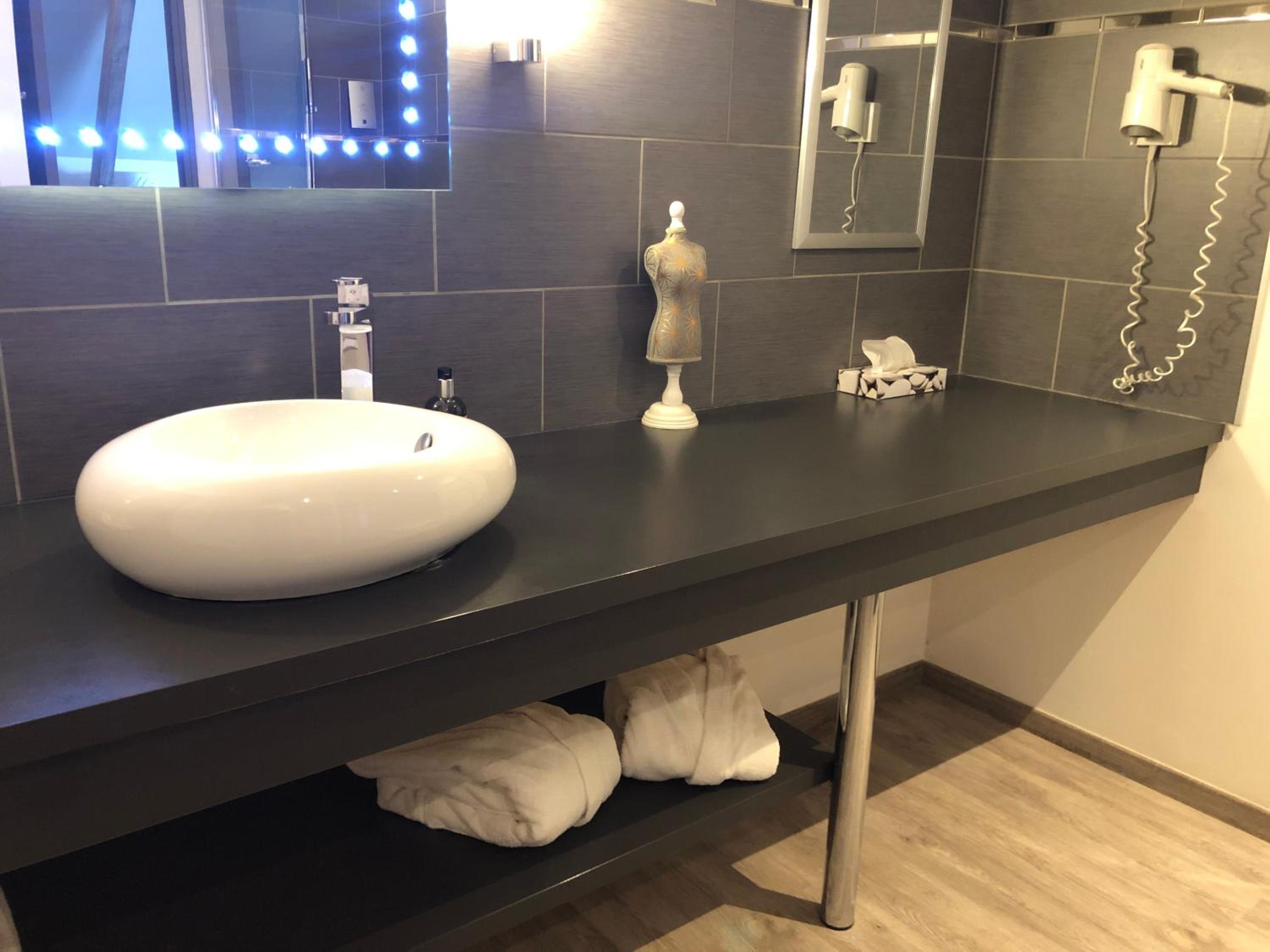Double Suite with Spa photo 3