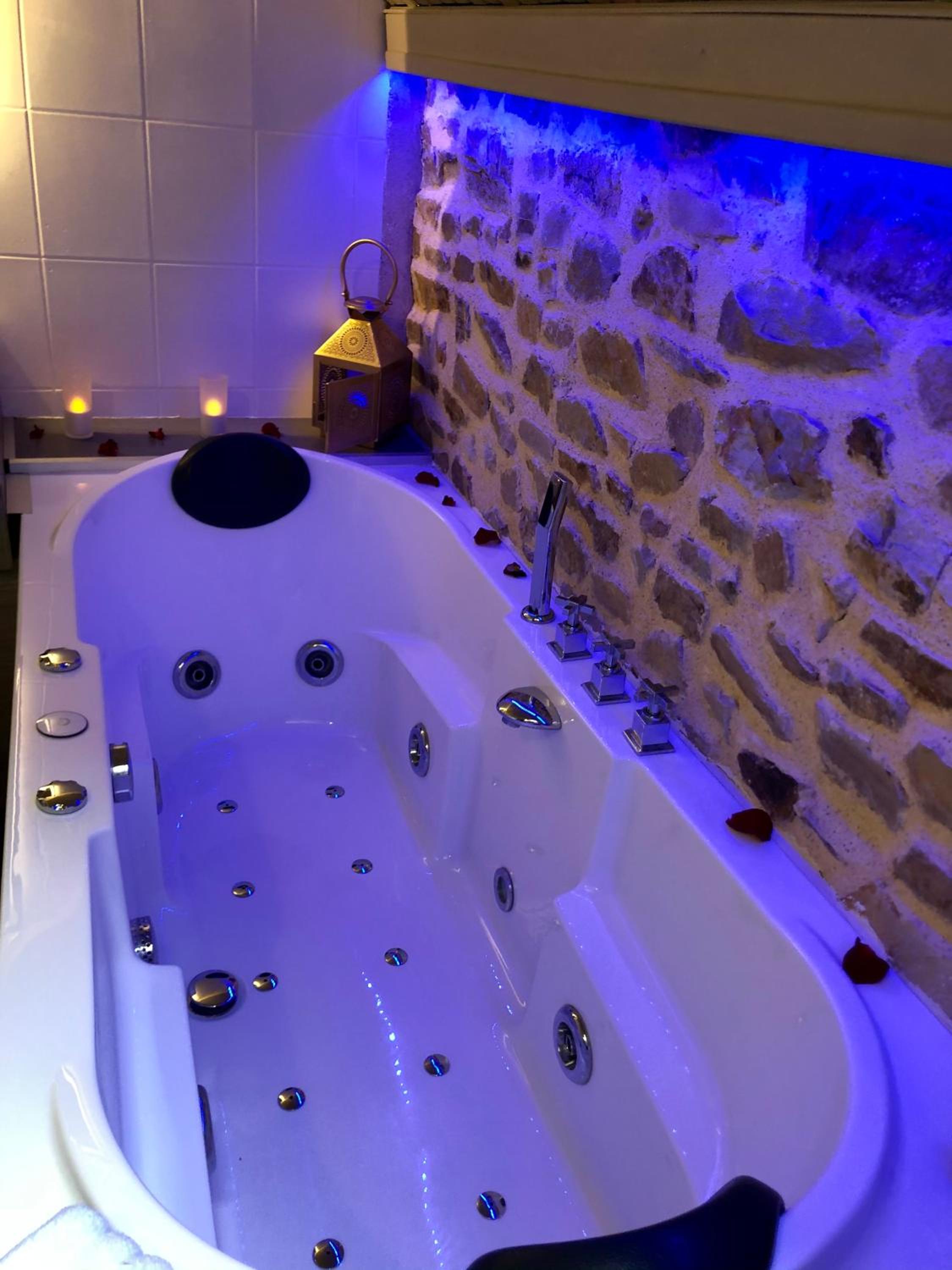 Superior Double Room with double Balneo Bath photo 3