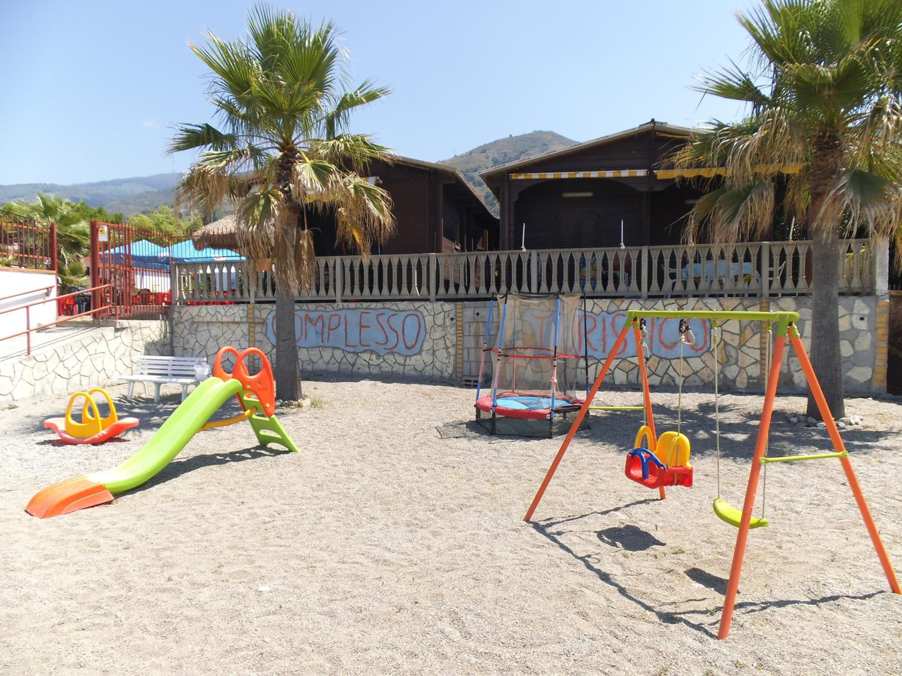 Bungalow - Beach Front photo 2