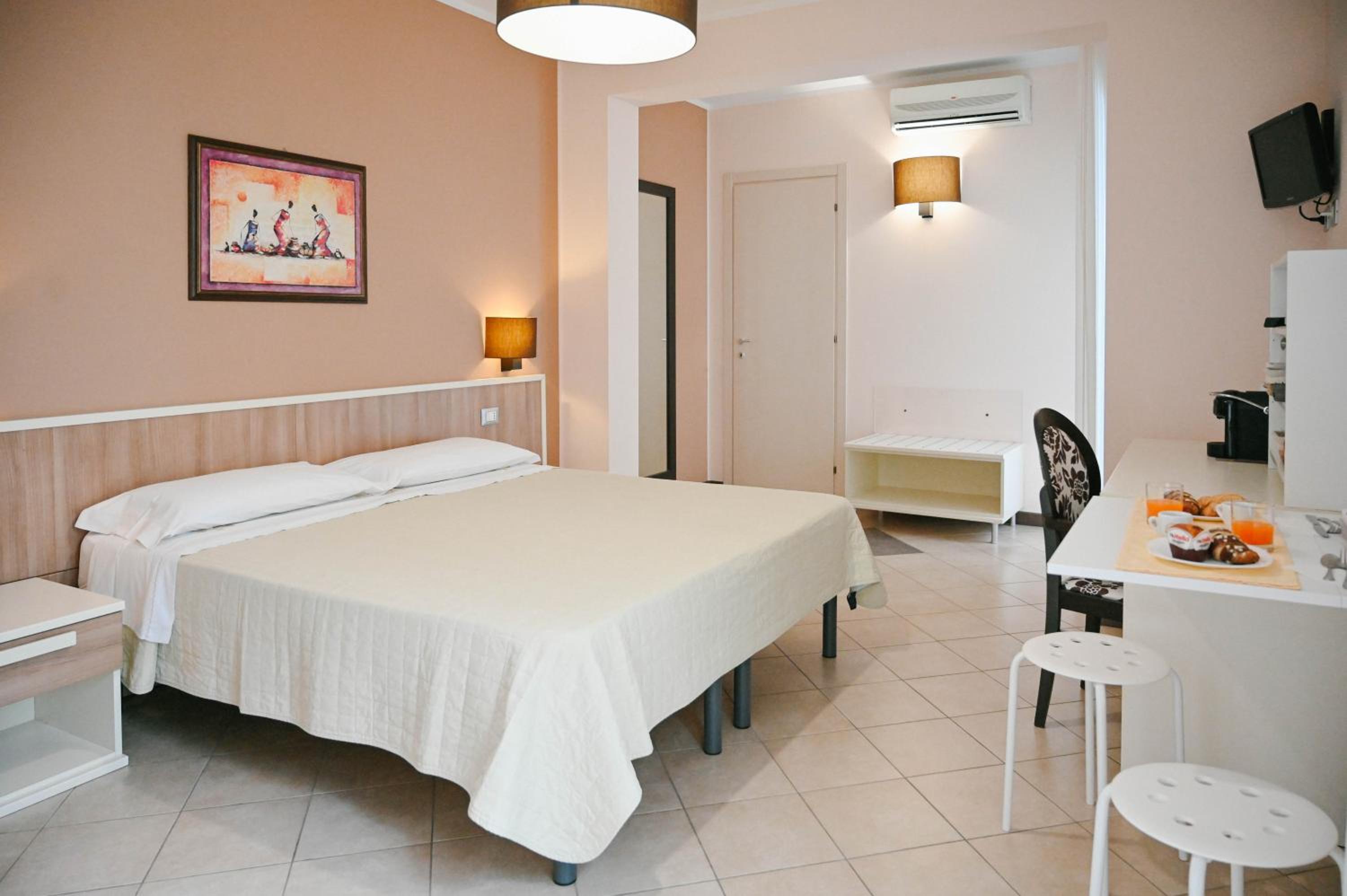 Double or Twin Room with Bathroom