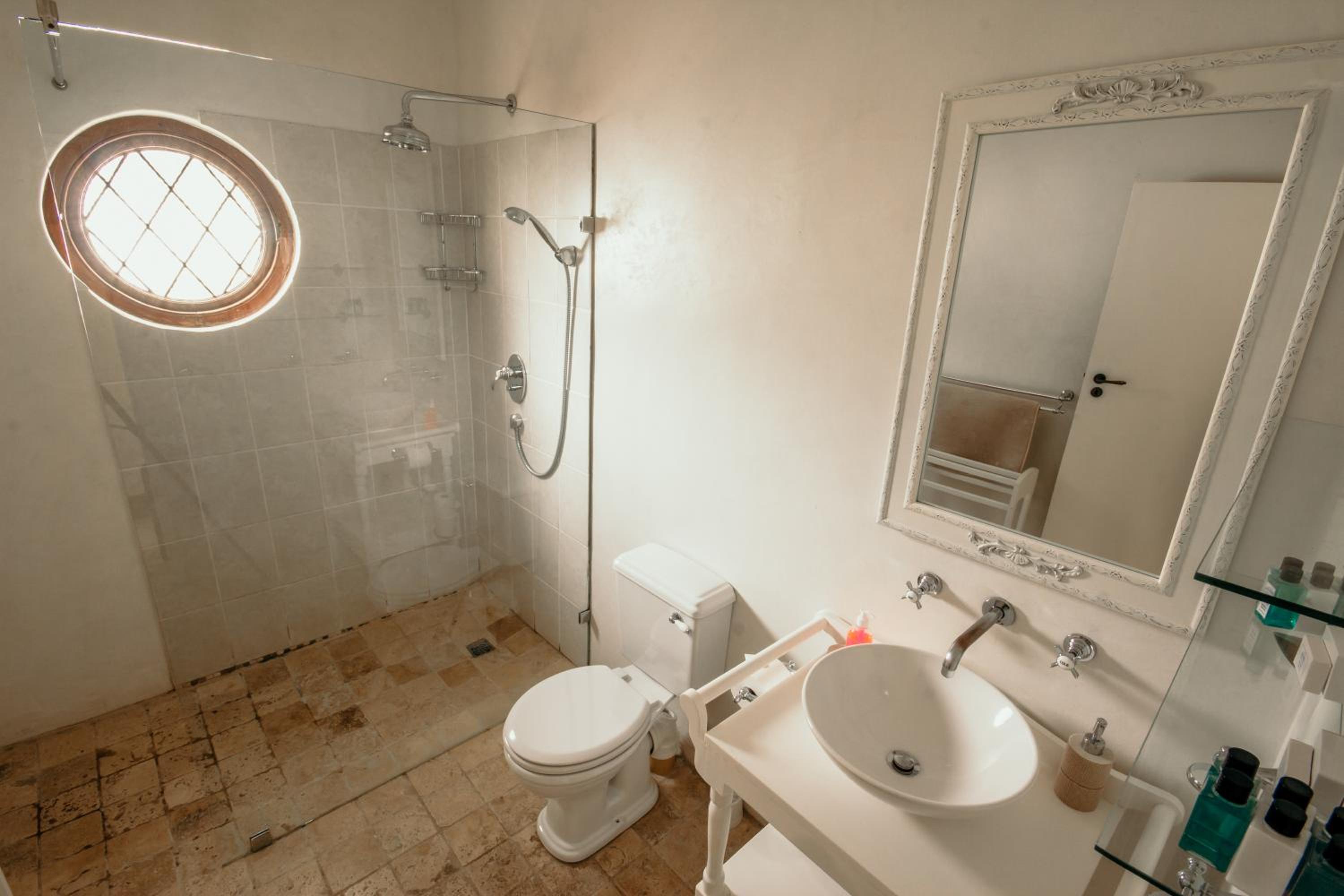 Junior Suite with Mountain View - Photo 3