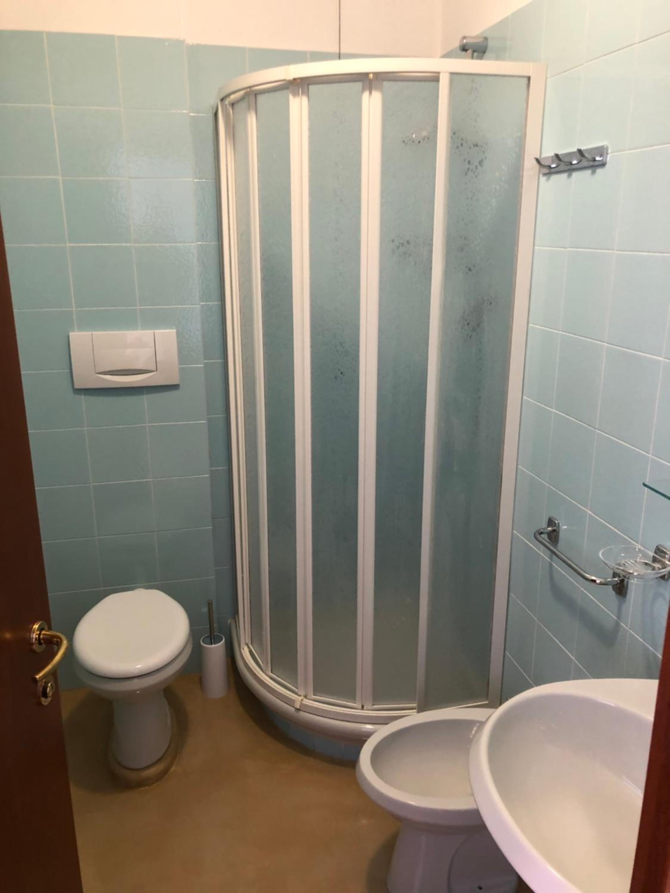 Standard Double Room - Photo 4