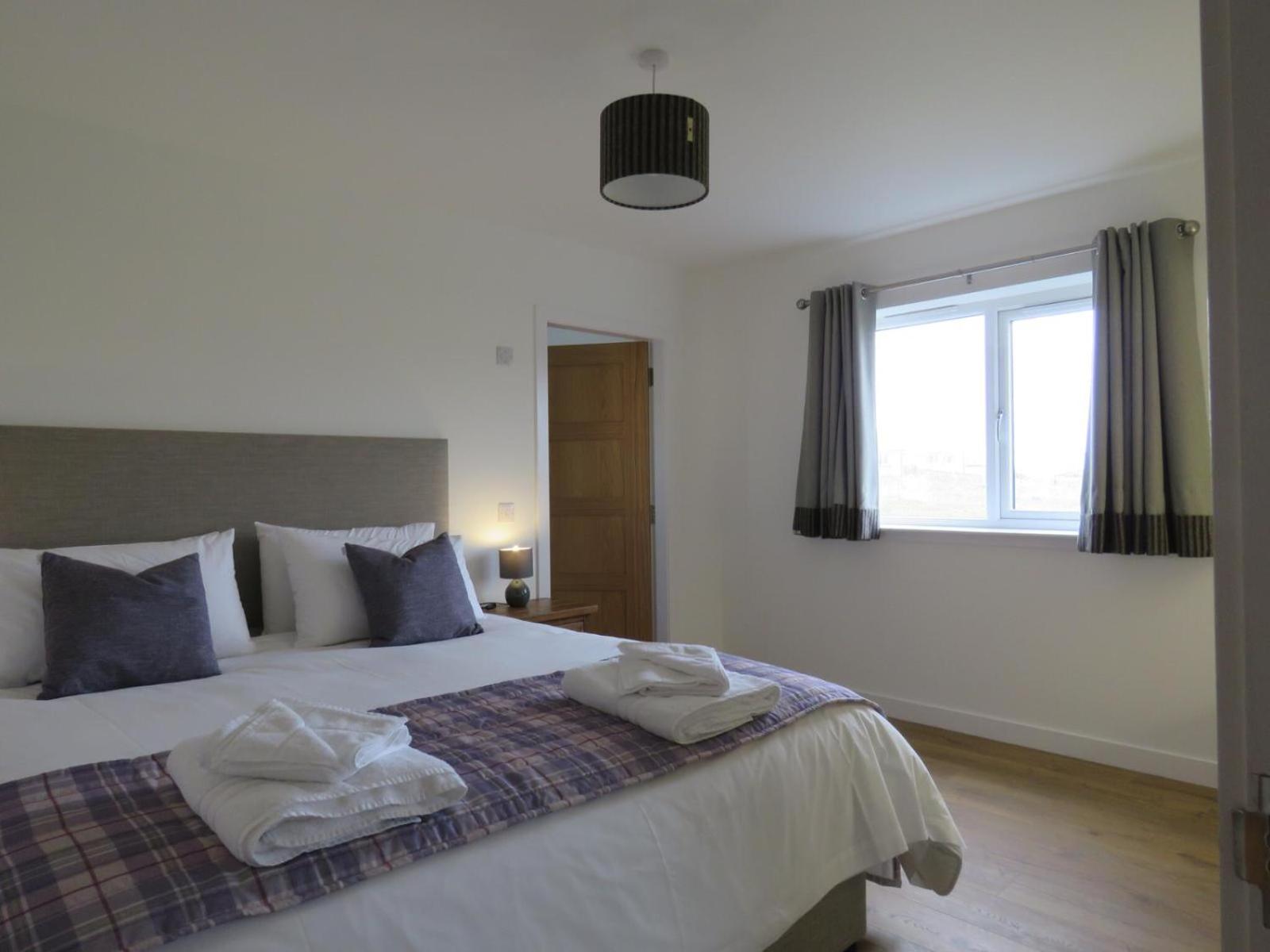 Four-Bedroom House photo 1