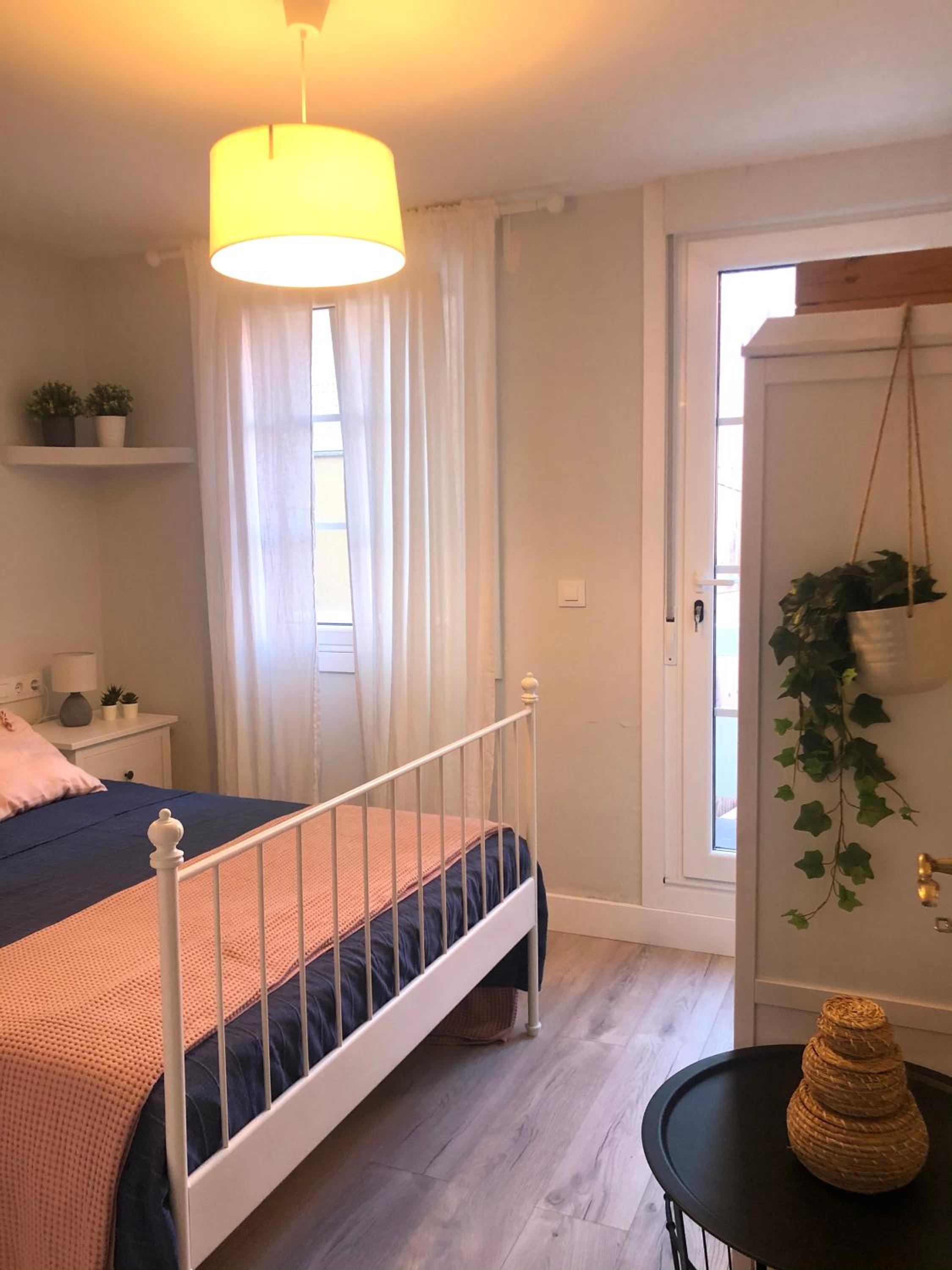 Two-Bedroom House - Photo 10