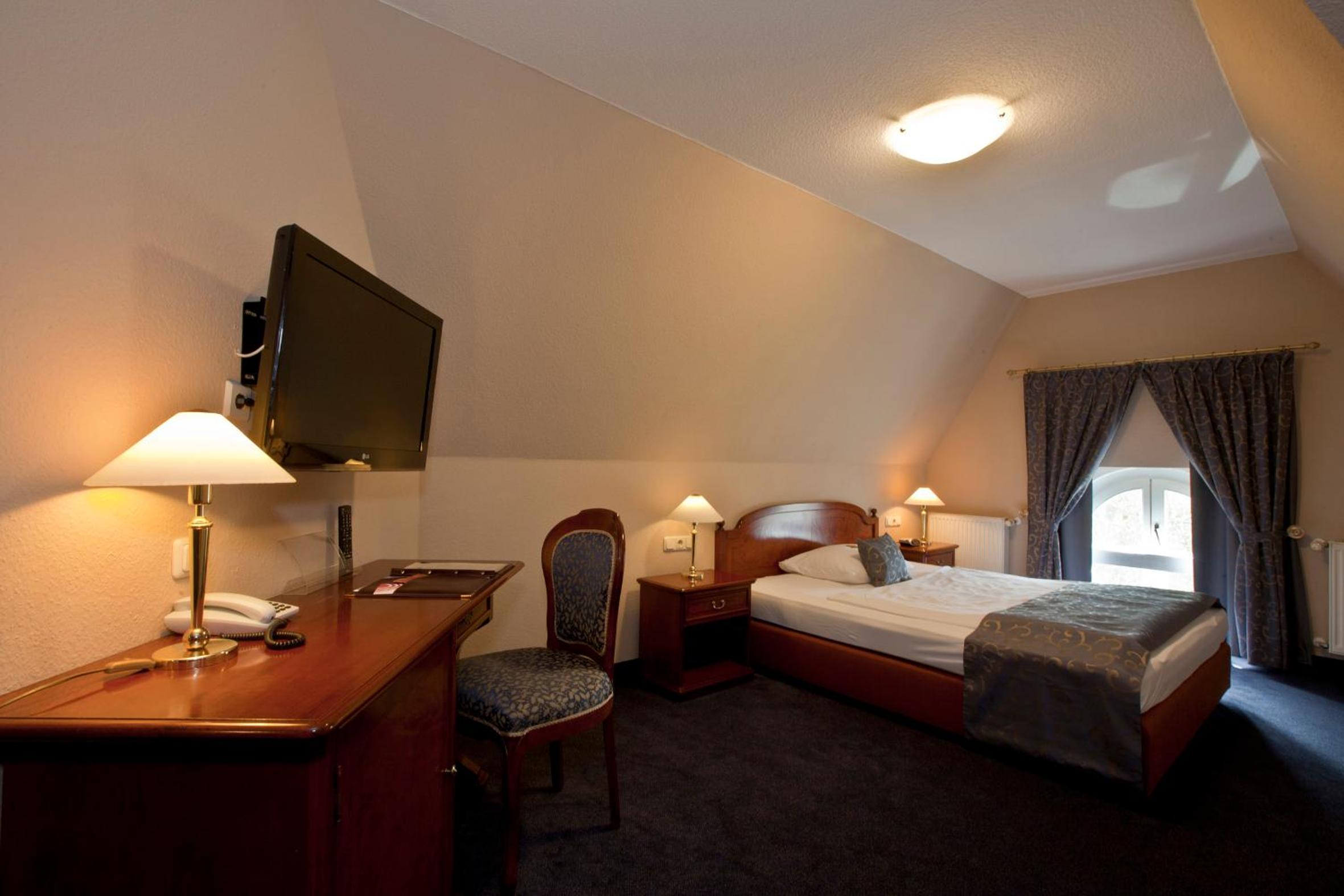Single Room photo 3