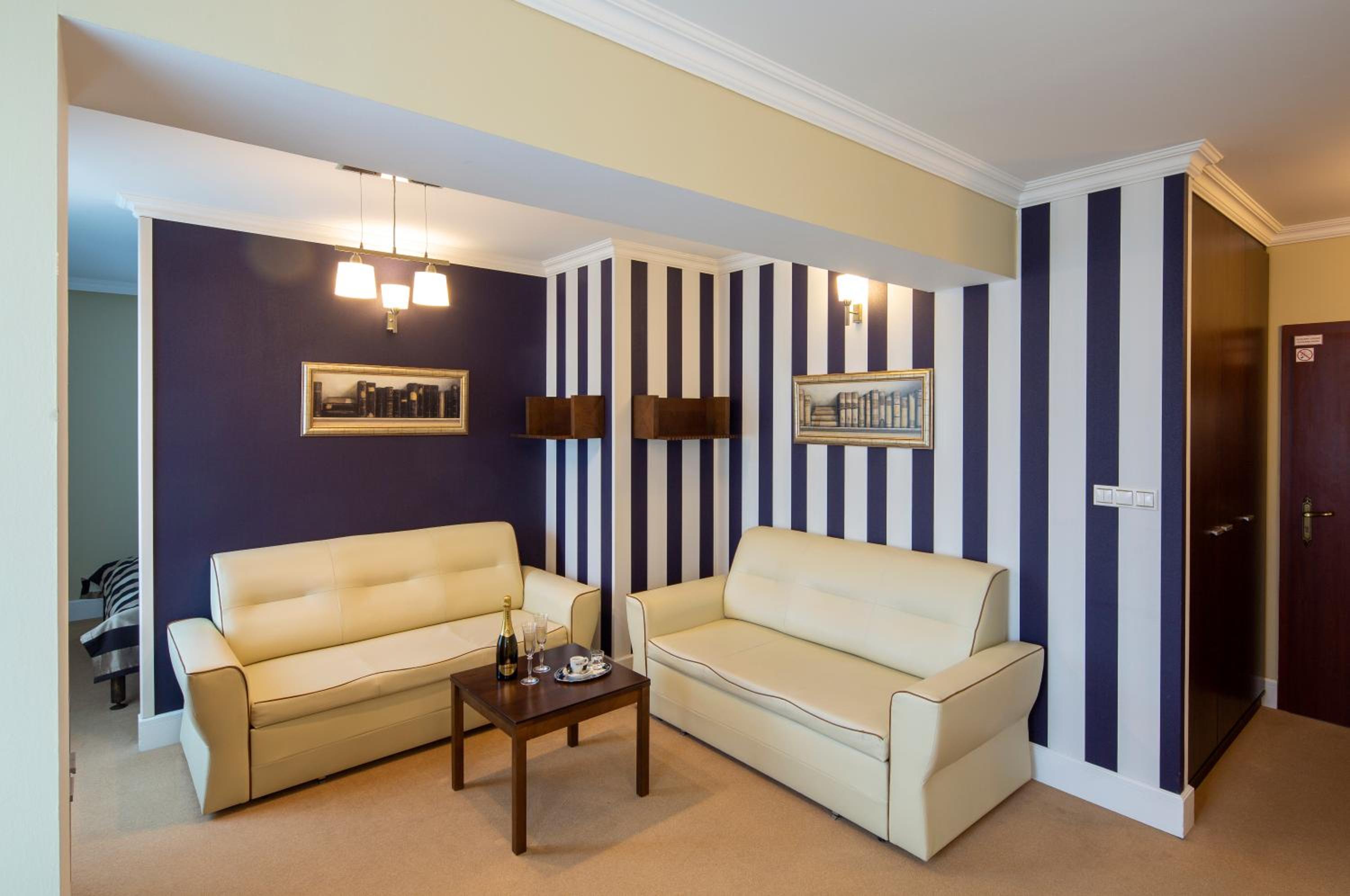 Suite - Photo 6