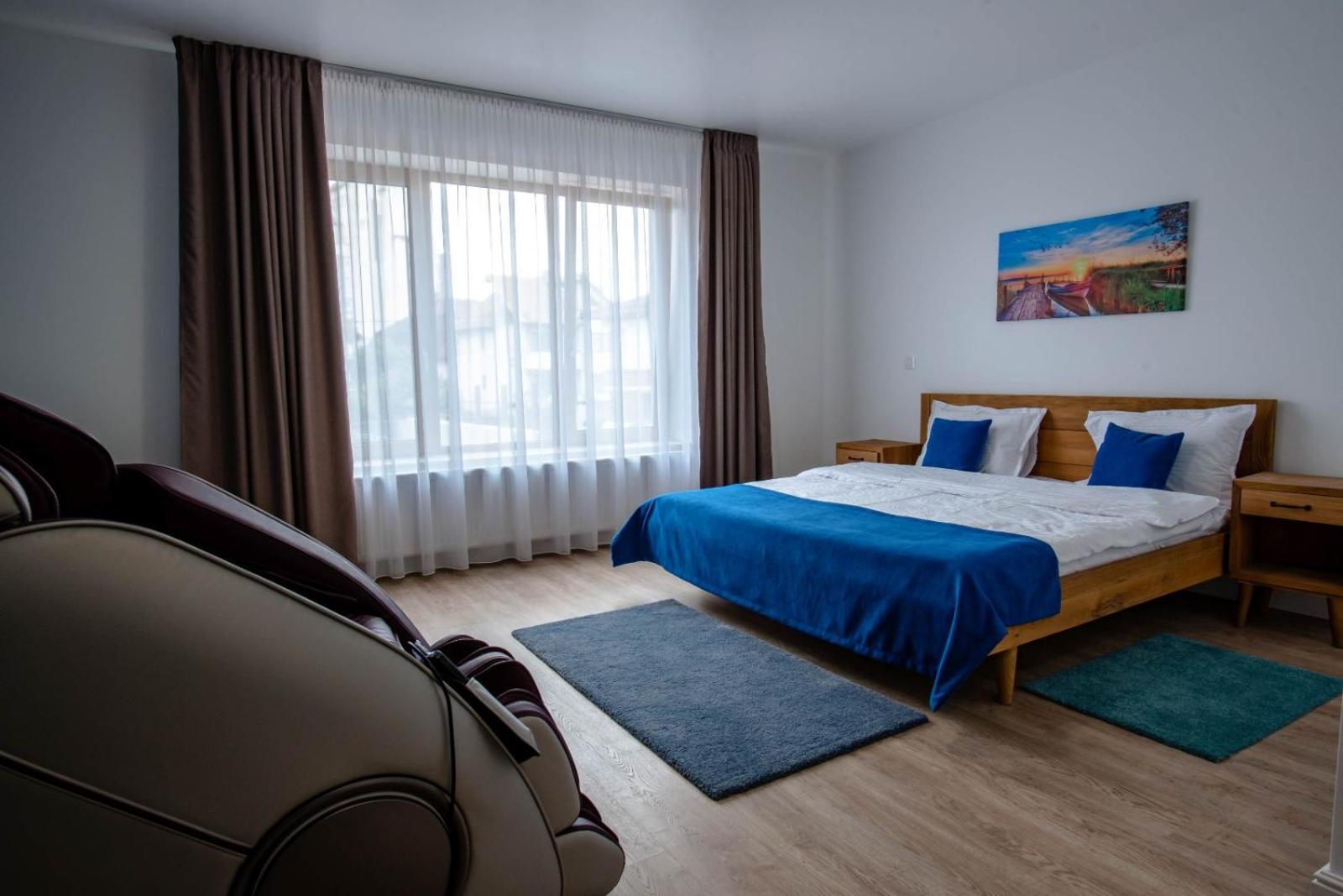 Superior King Room - Photo 17