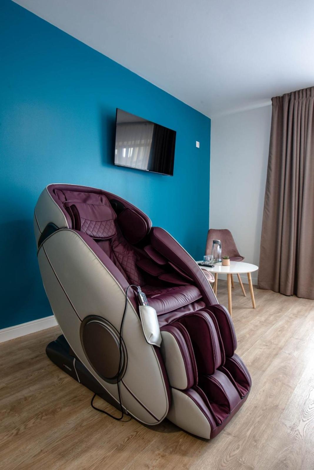 Superior King Room - Photo 2