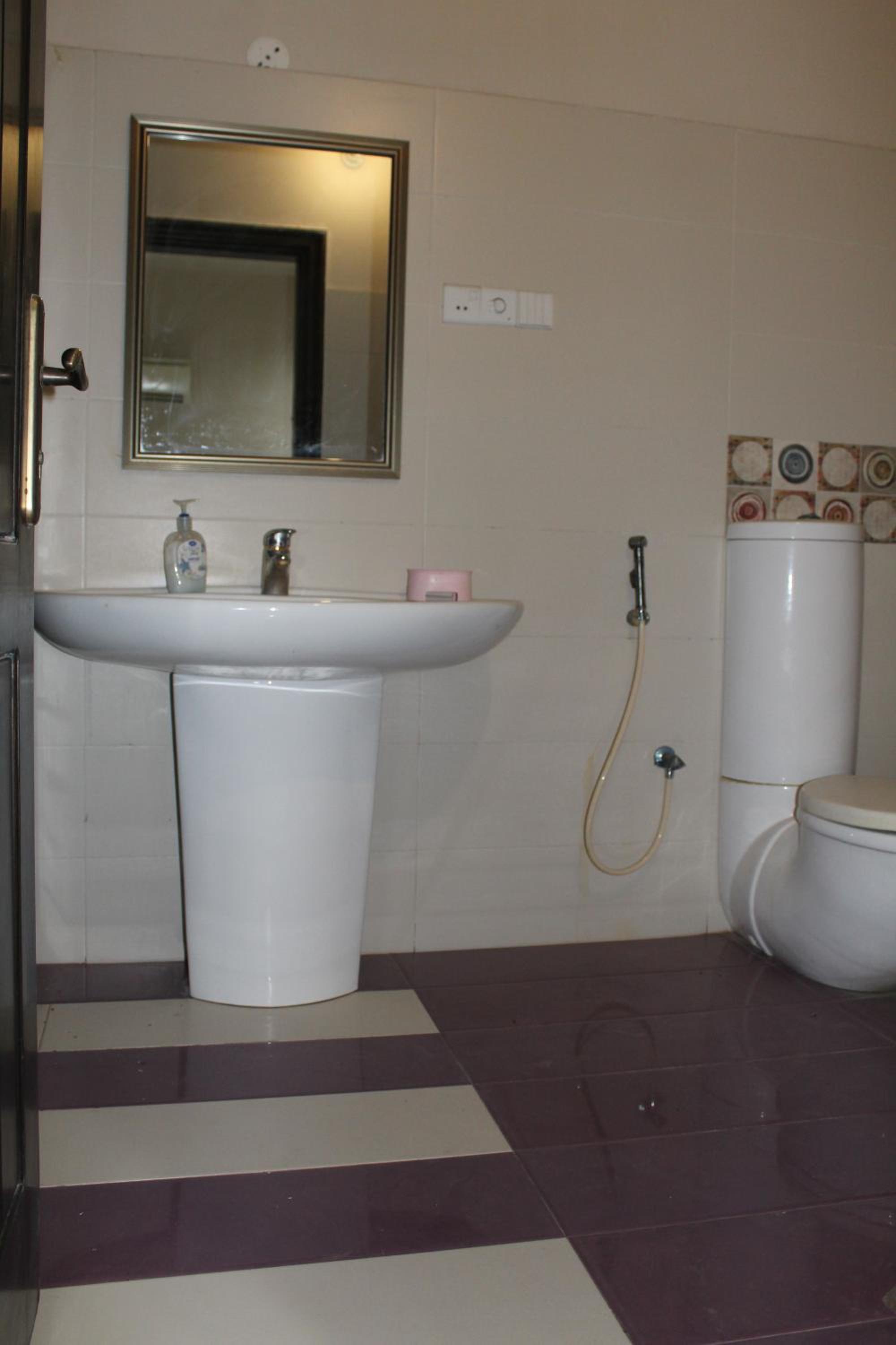 Standard Double Room - Photo 3
