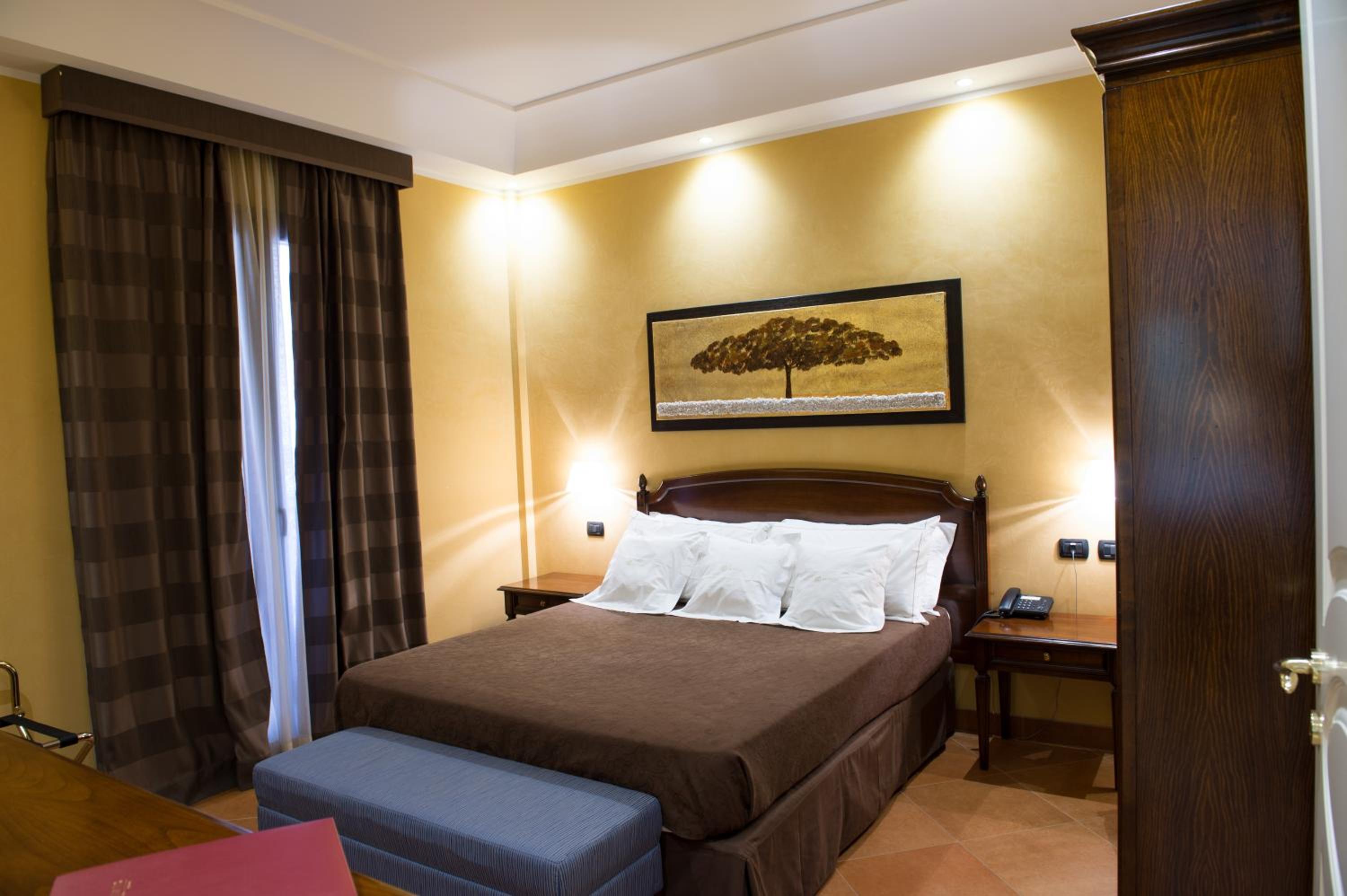 Suite - Photo 5