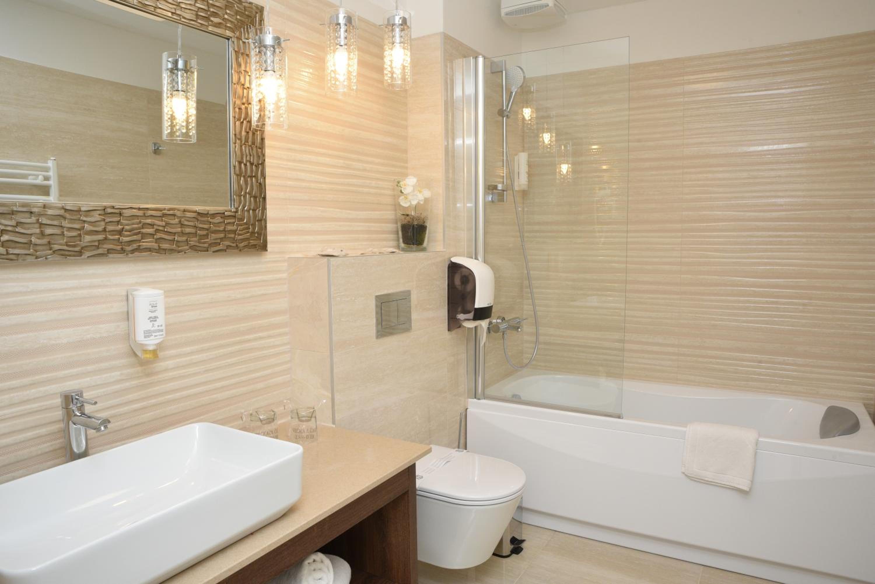 Deluxe Double Room with Sea View - Photo 6