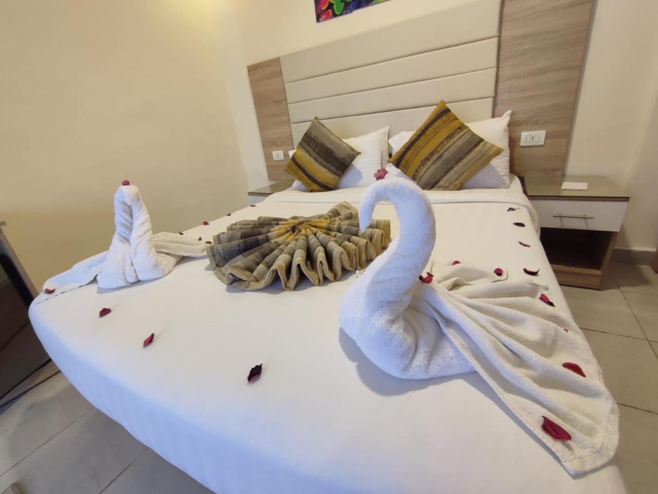 Family suite sea side view (Egyptians & Resident Foreigners only)