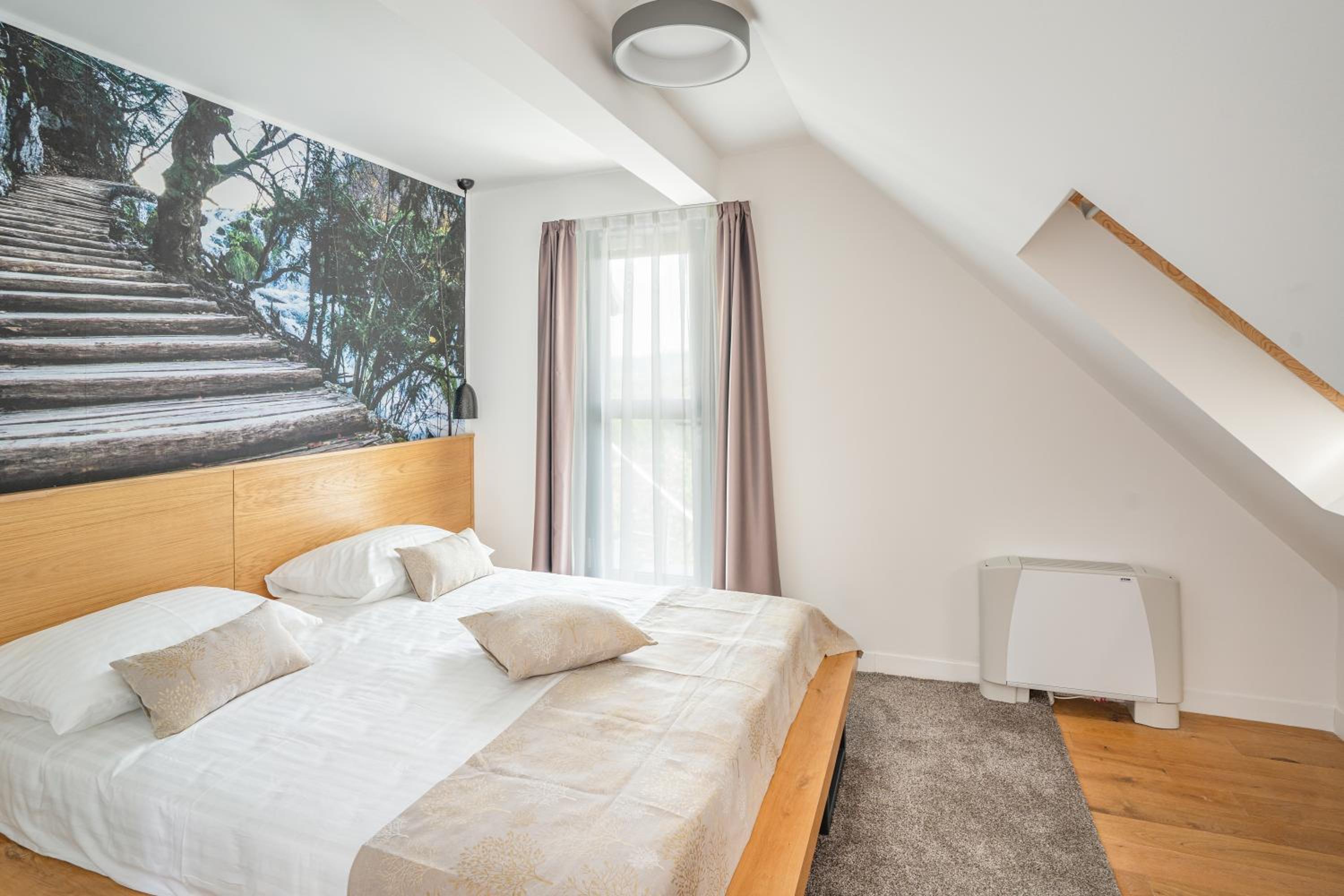 Deluxe Double Room with Balcony - Photo 1