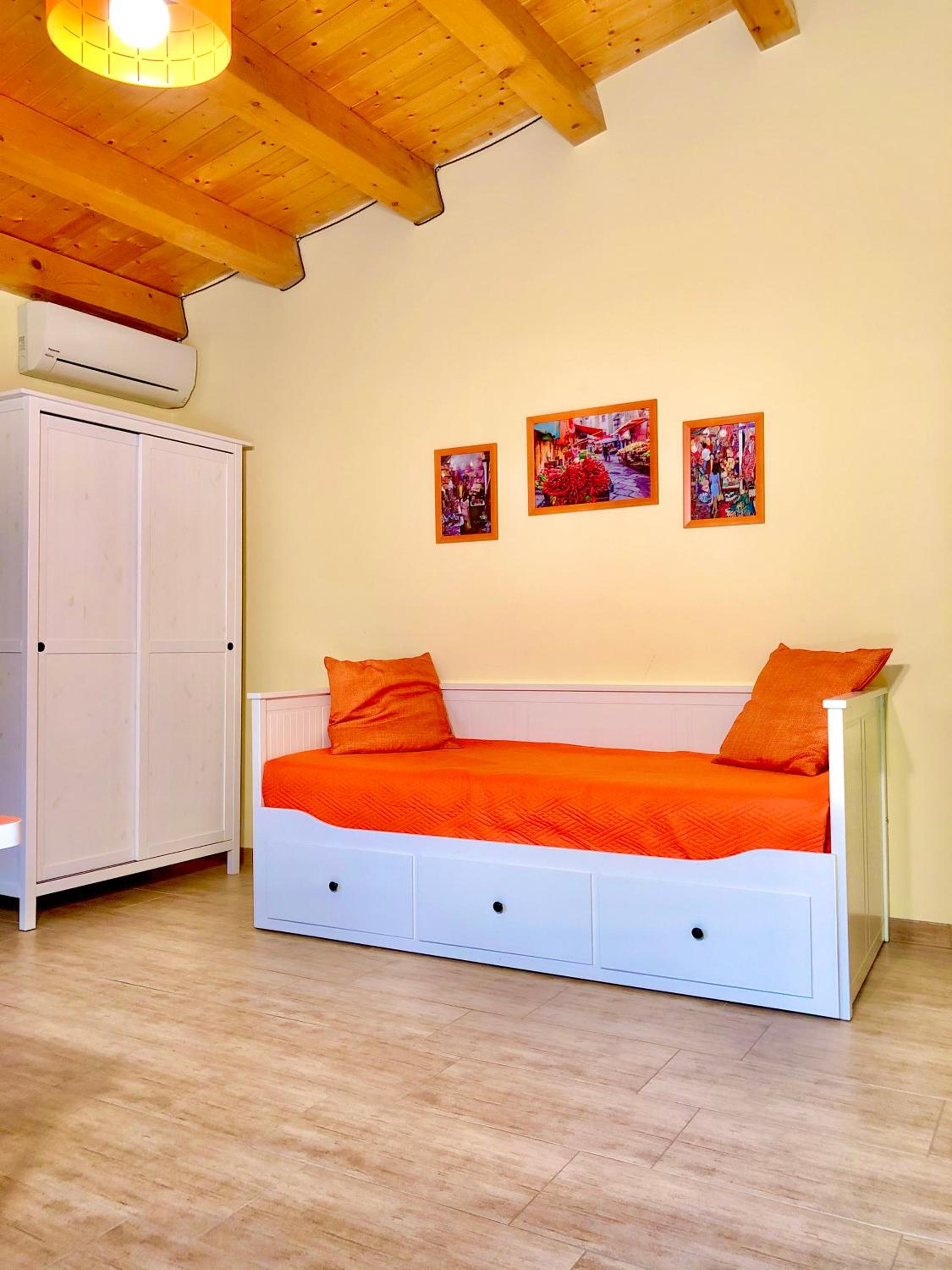 Deluxe Apartment with Terrace and Mountain View photo 1