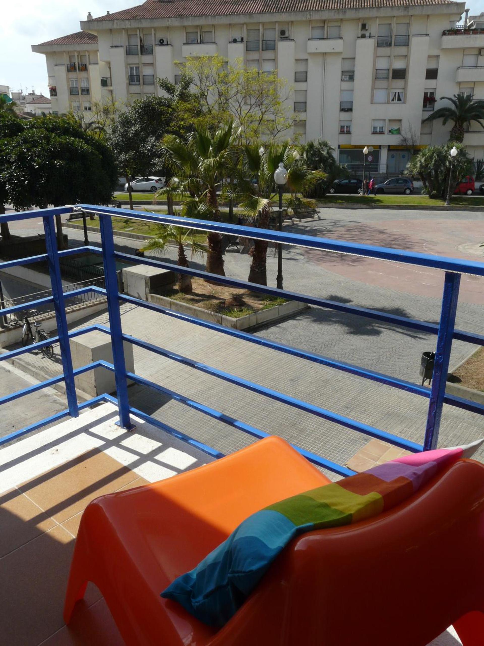 Double or Twin Room with Balcony - Photo 14