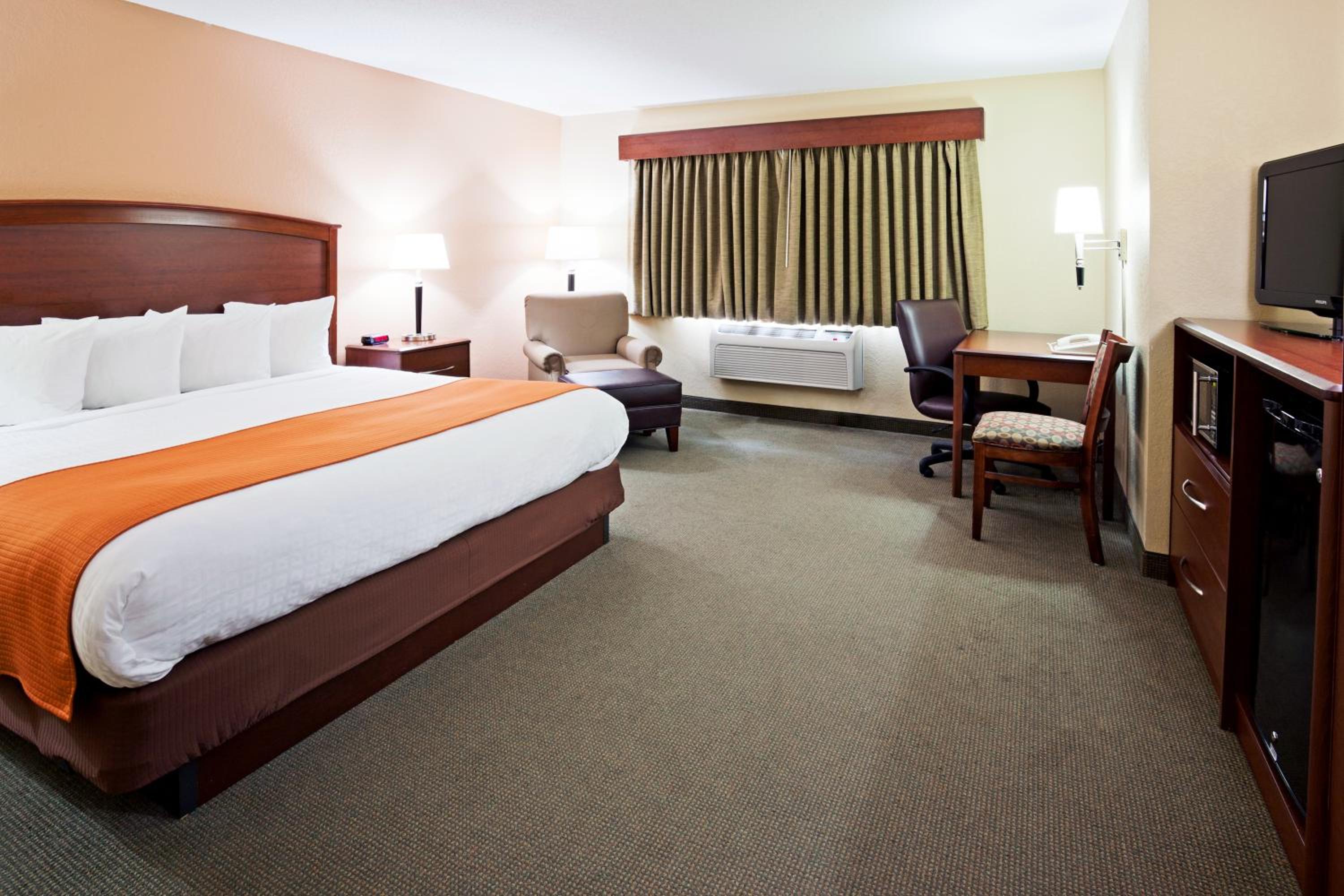 King Room - Mobility Access/Non-Smoking - Photo 4