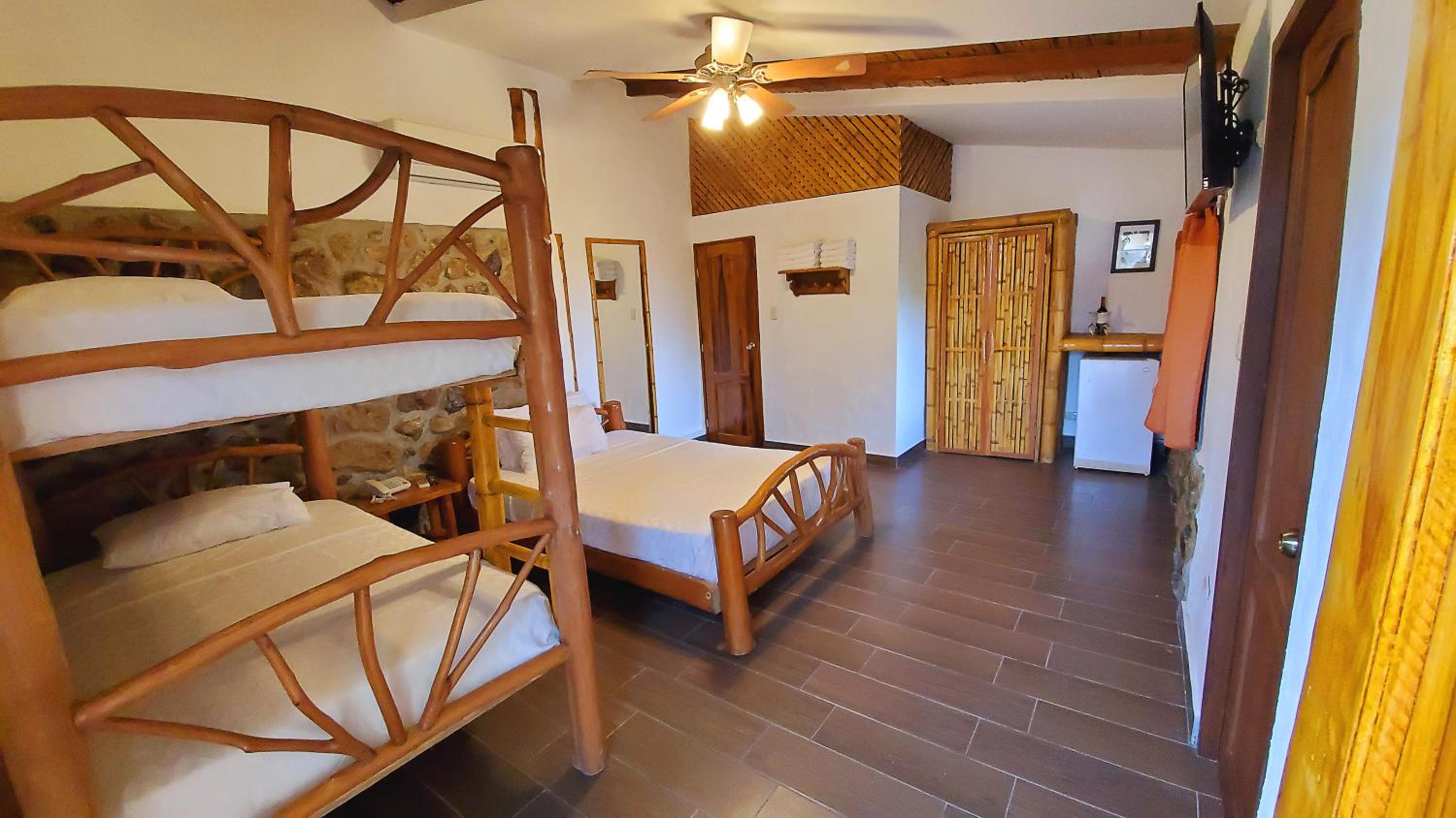 Deluxe Bungalow With Sea View photo 2