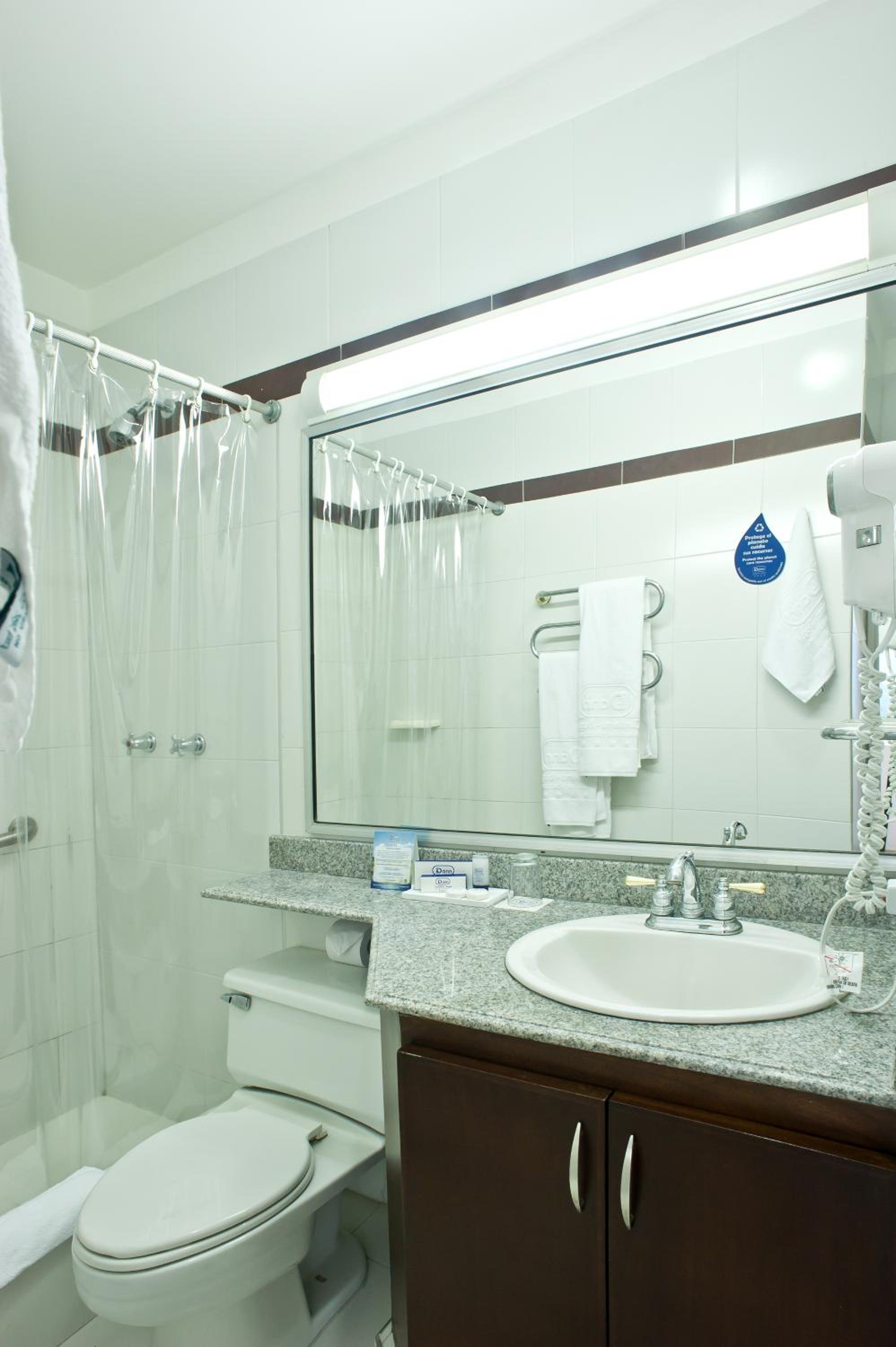 Standard Double Room - Photo 7