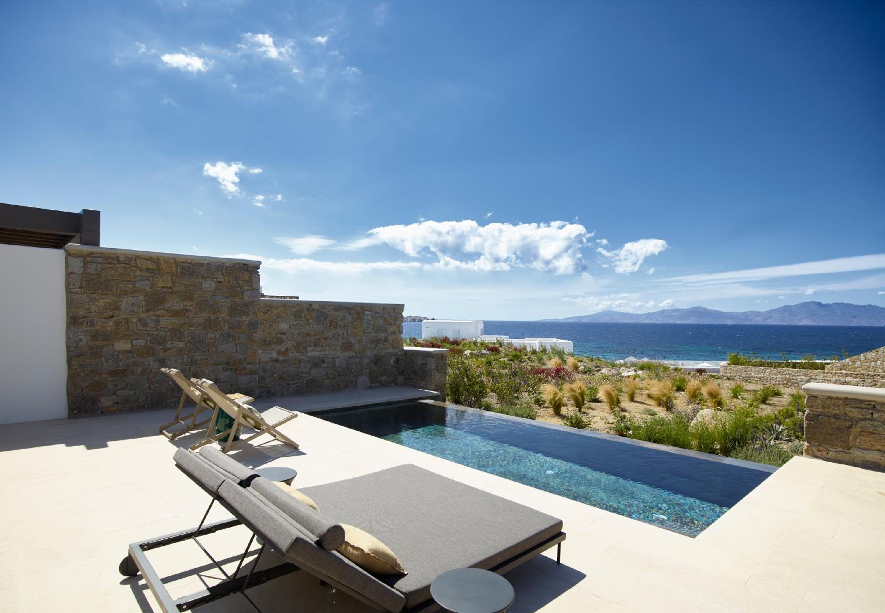 One Bedroom Suite with Private Heated Pool Sea View - Photo 9