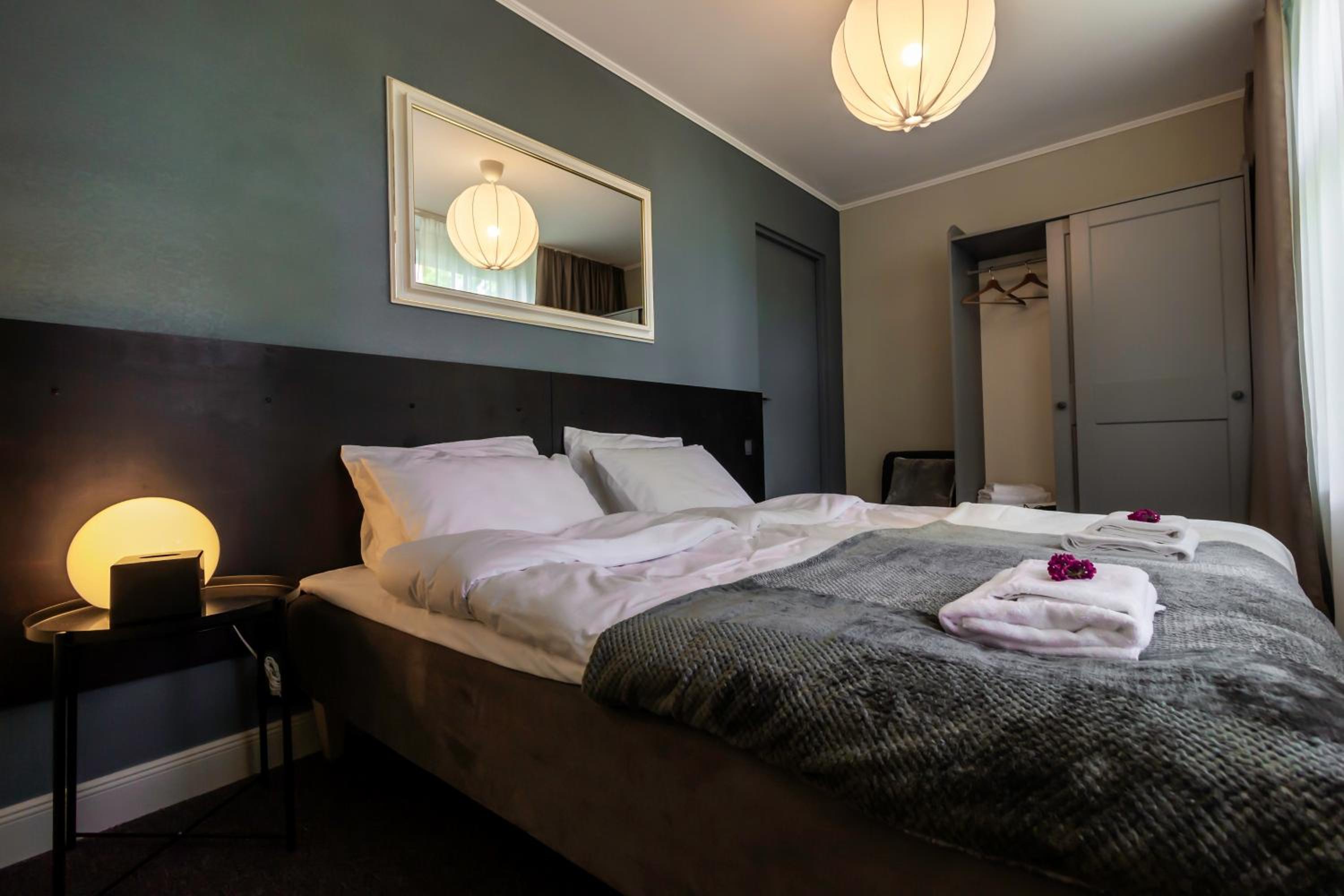Small Double or Twin Room photo 1
