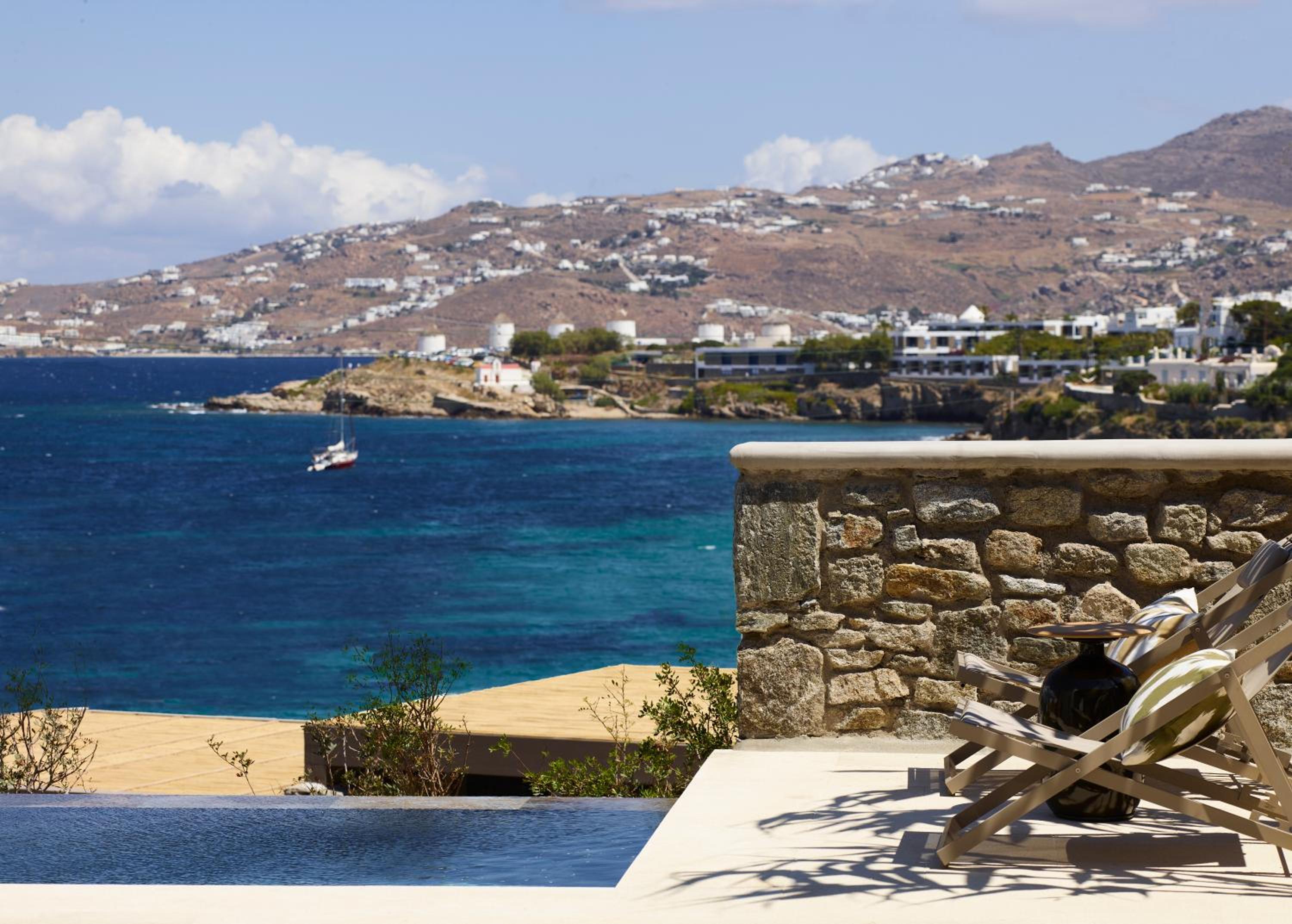 Bonzoe One Bedroom Home with Private Heated Pool Sea View - Photo 4