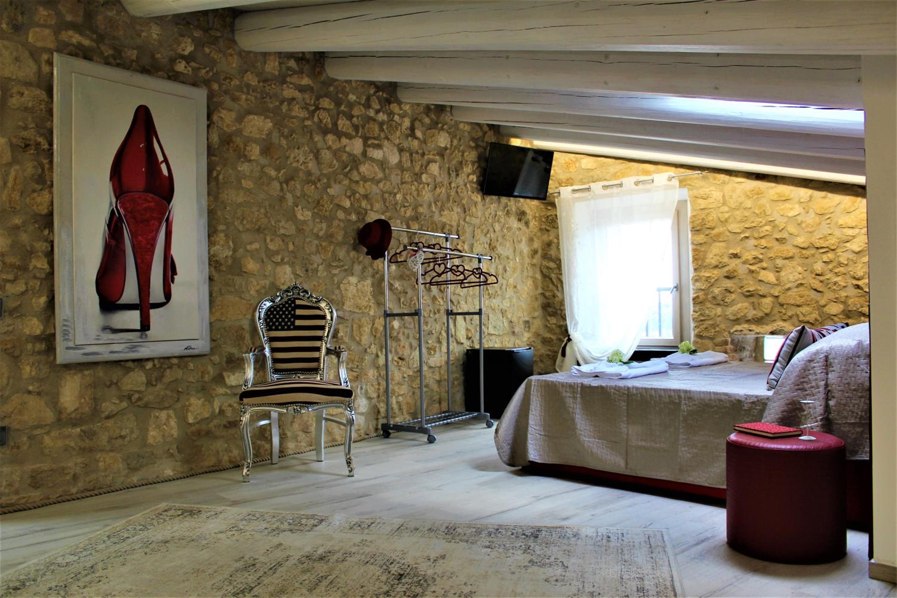 Double Room with Private Bathroom photo 2