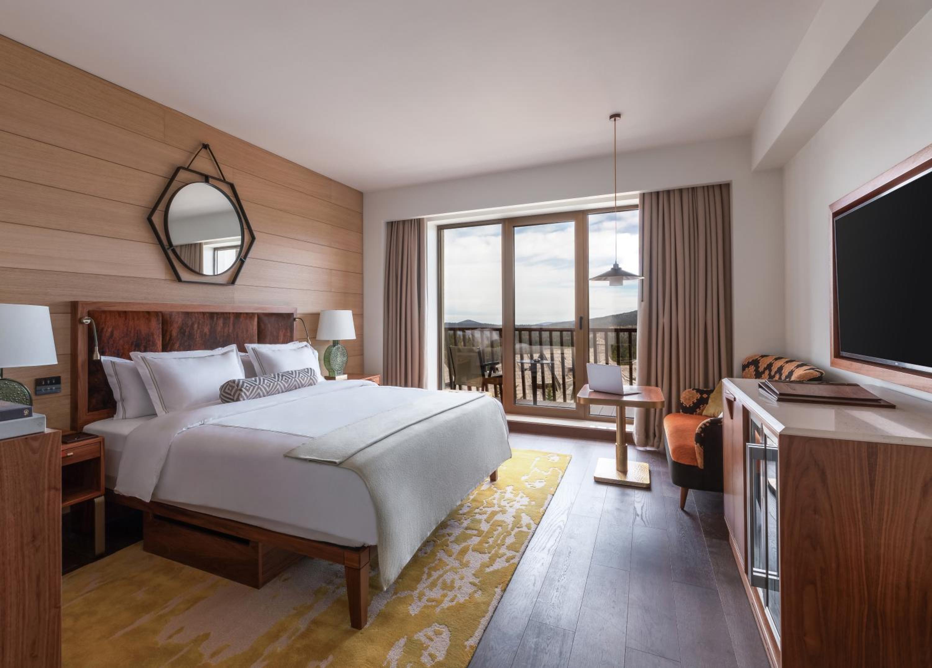 King Room with Balcony