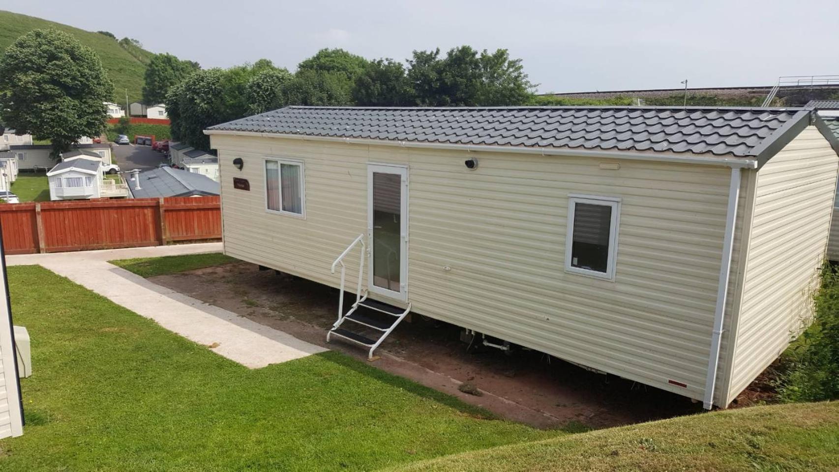 Mobile Home photo 1