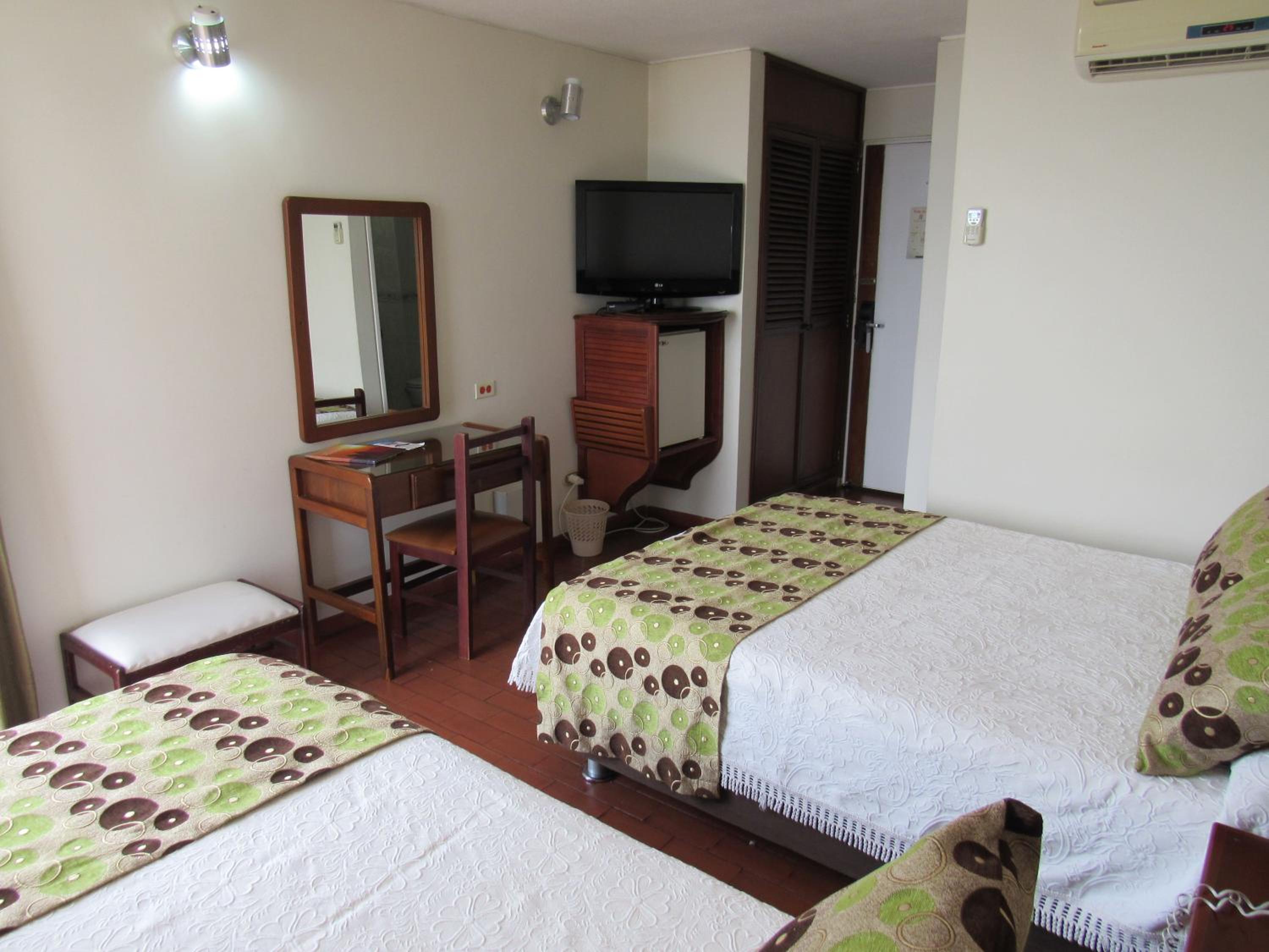 Standard Triple Room photo 3