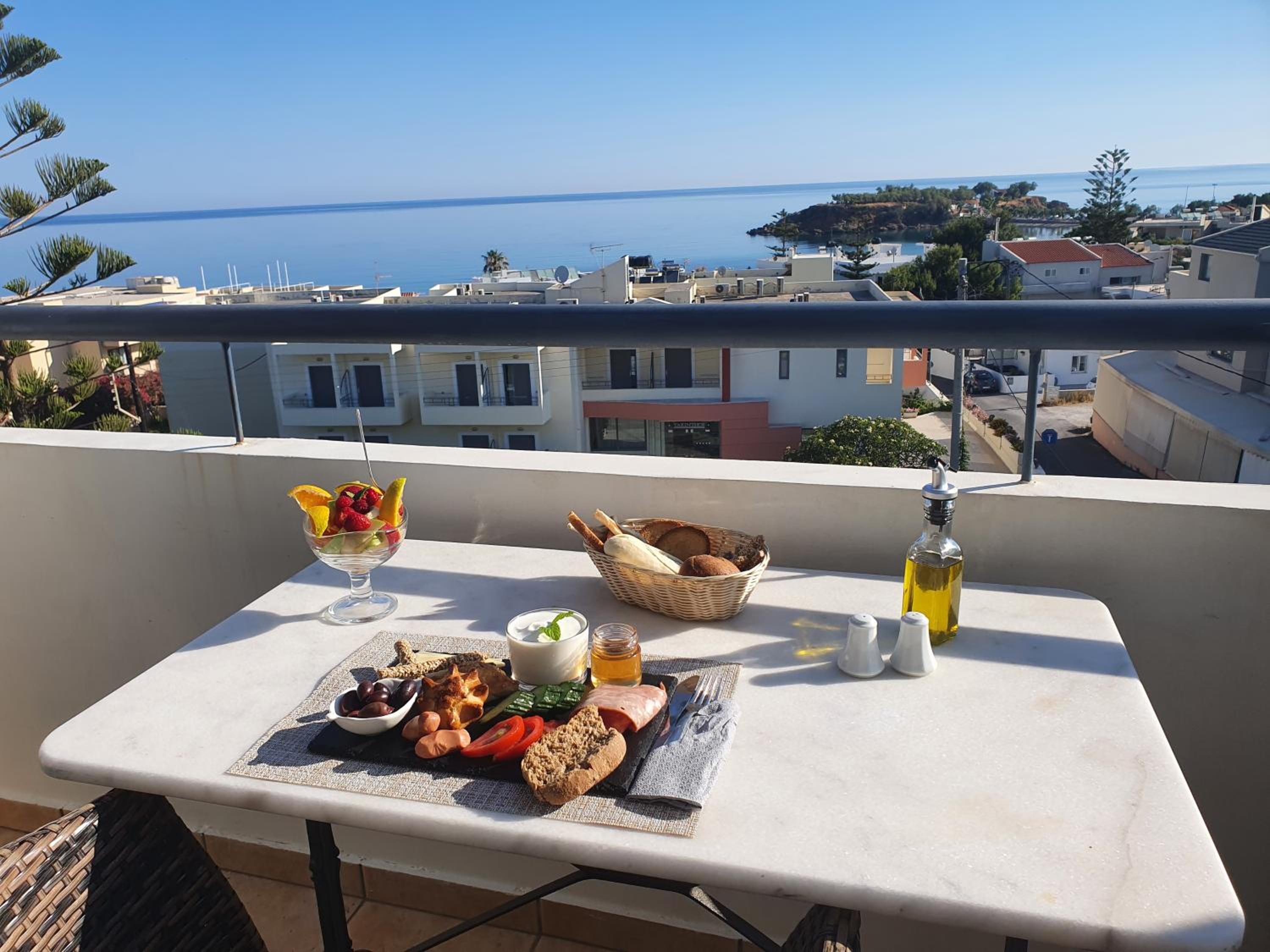 Maisonette with Side Sea View - Photo 14