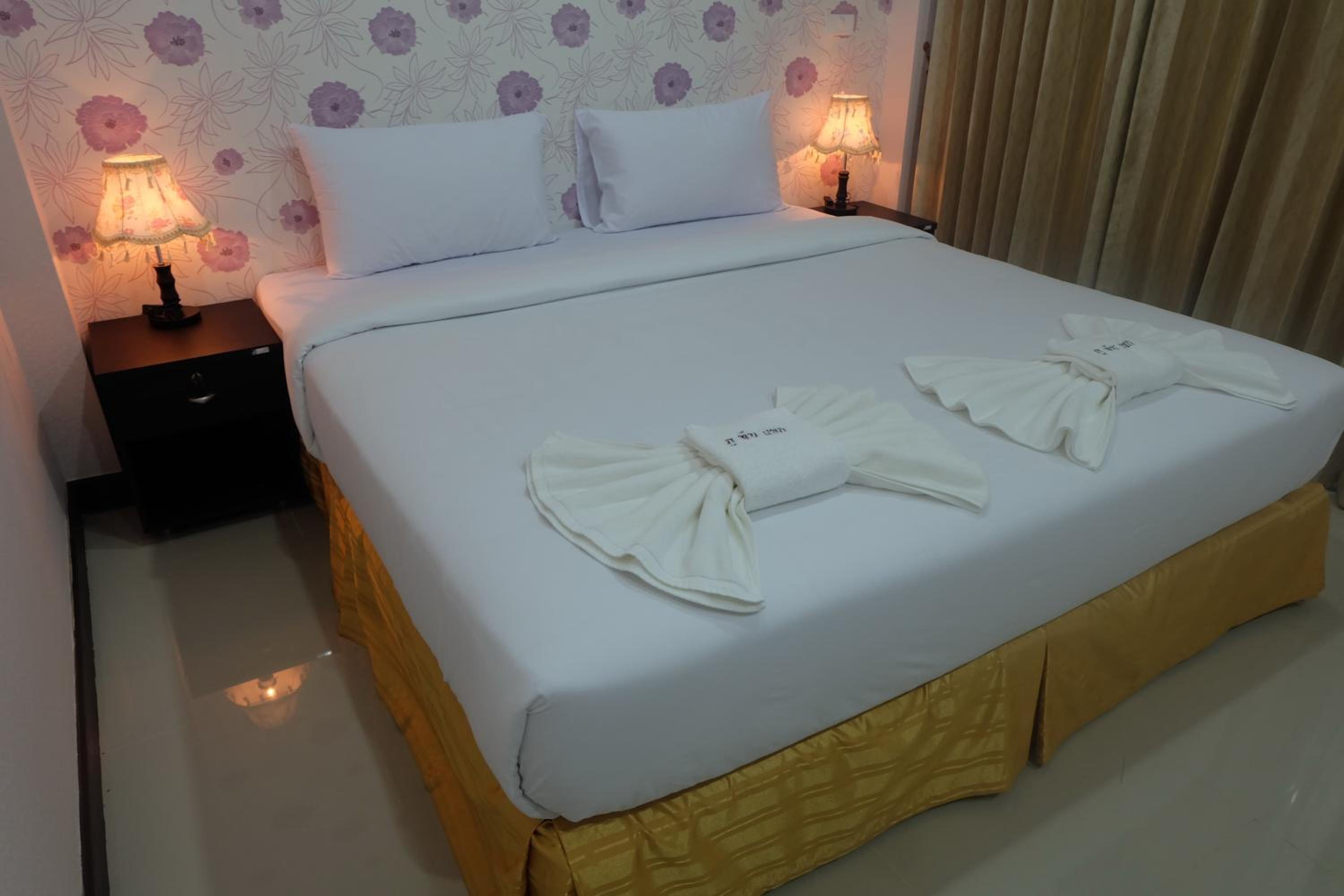 Deluxe Double or Twin Room with Balcony photo 2