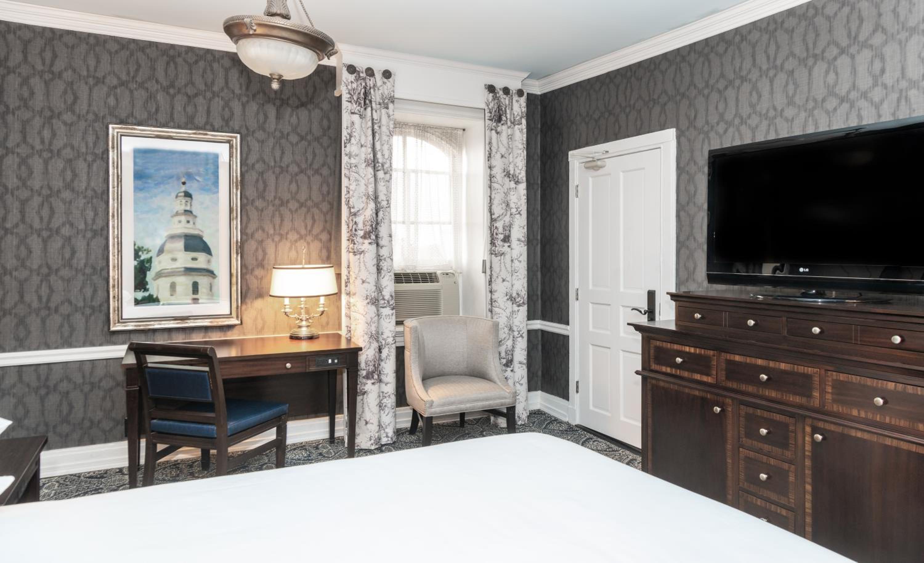 Maryland Inn King - Photo 4