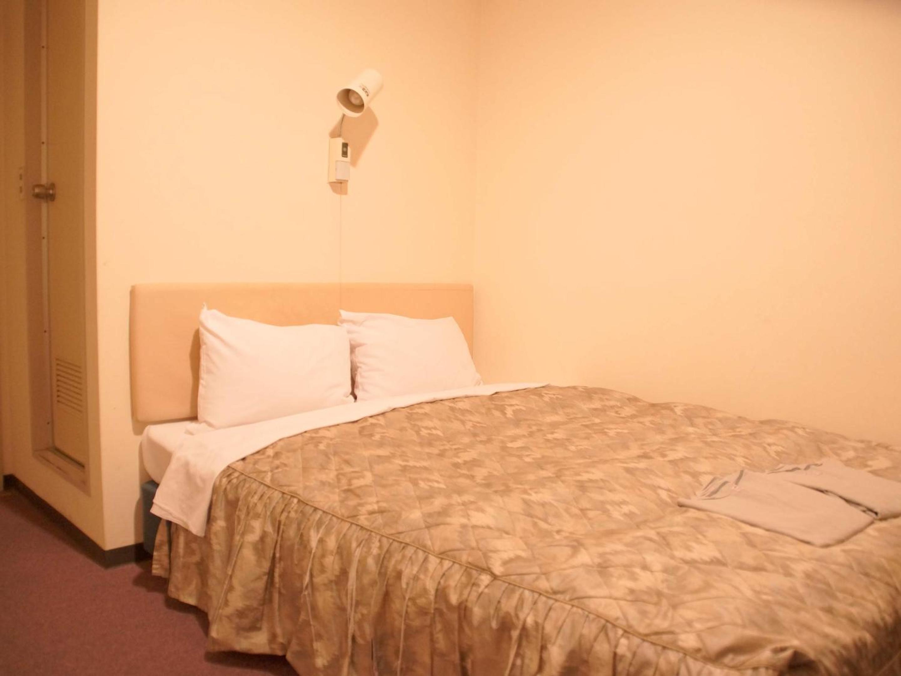 Double Room - Smoking photo 1