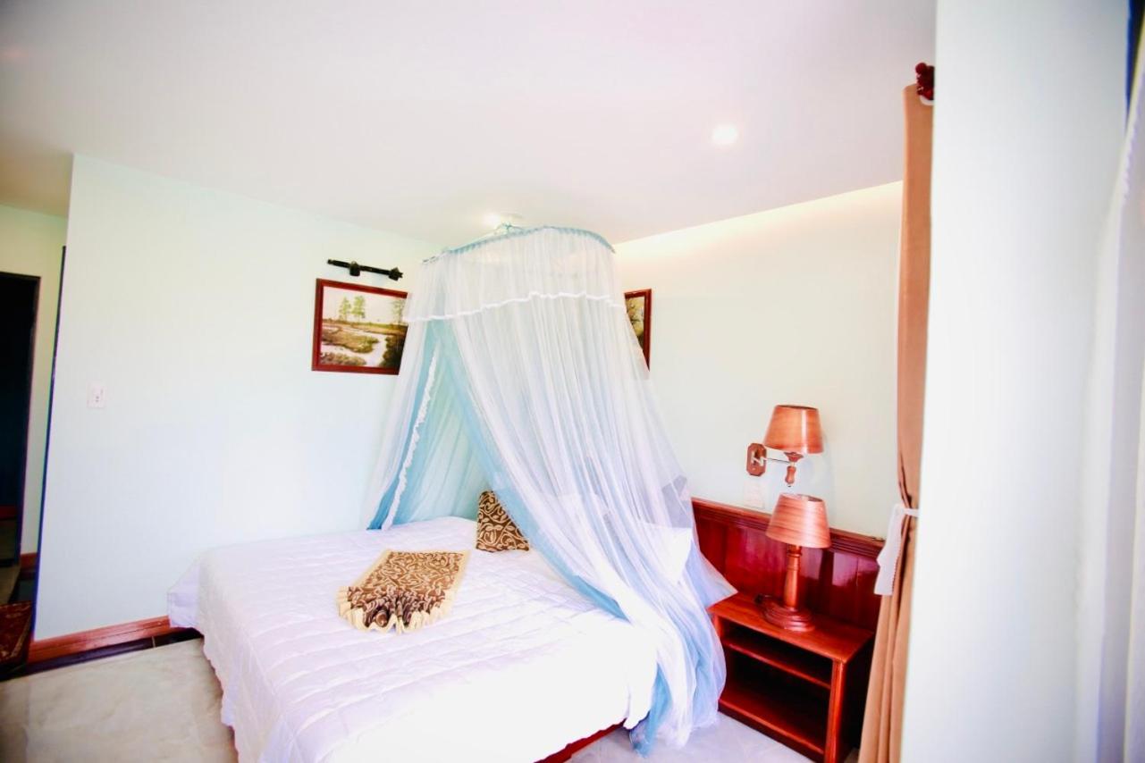 King Room with Balcony photo 3