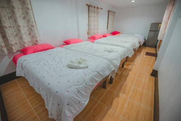 Family Room with Private Bathroom - Photo 1