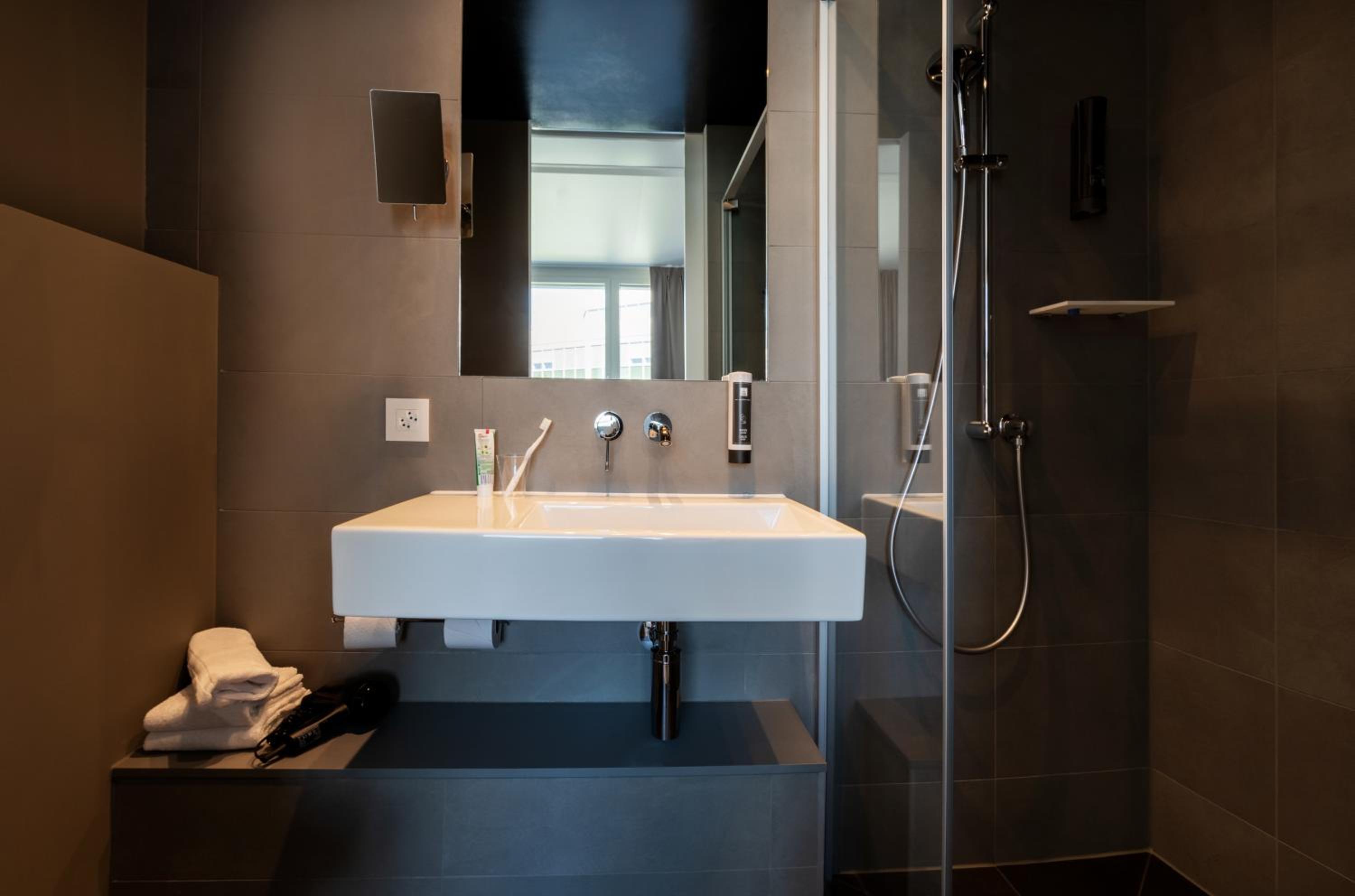 Double Room - Photo 3