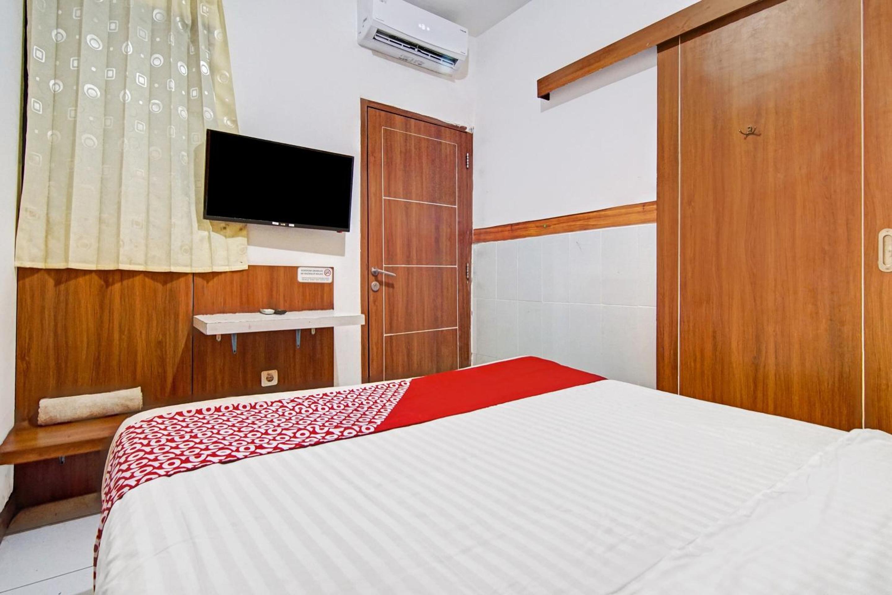 Standard Double Room - Photo 10