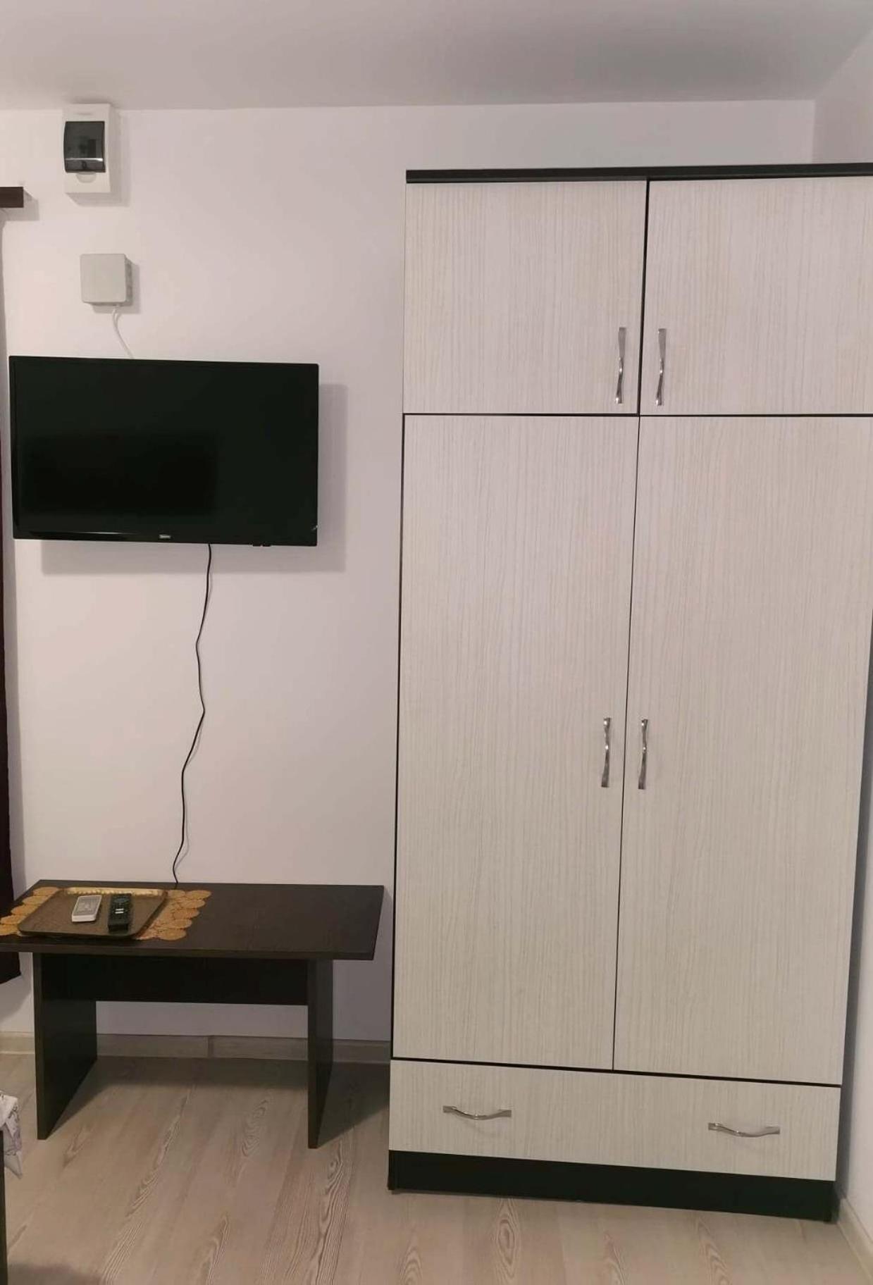 Standard  Double Room - Photo 5