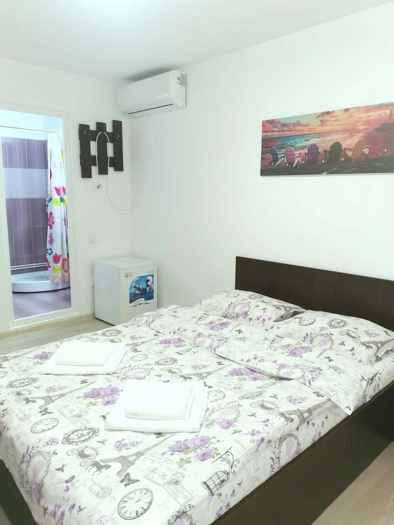 Standard  Double Room - Photo 13