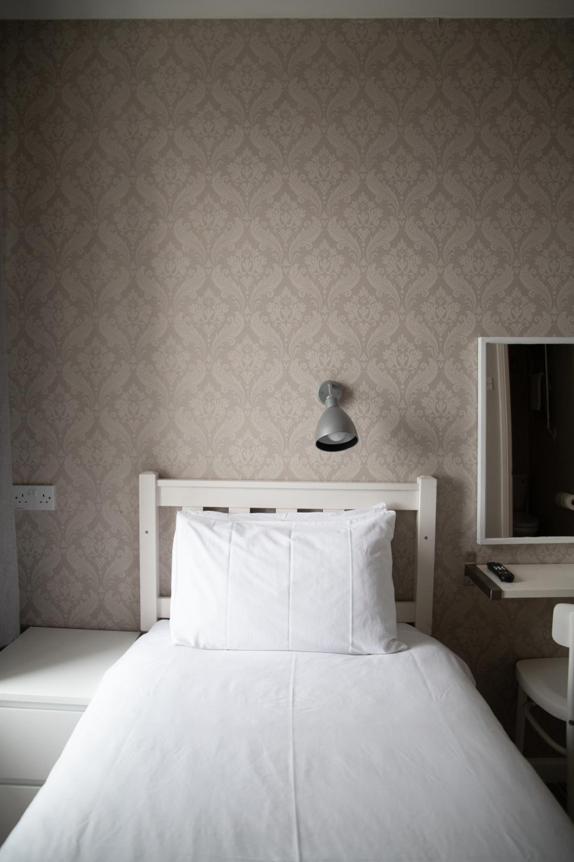 Single Room - Not Pet Friendly photo 1
